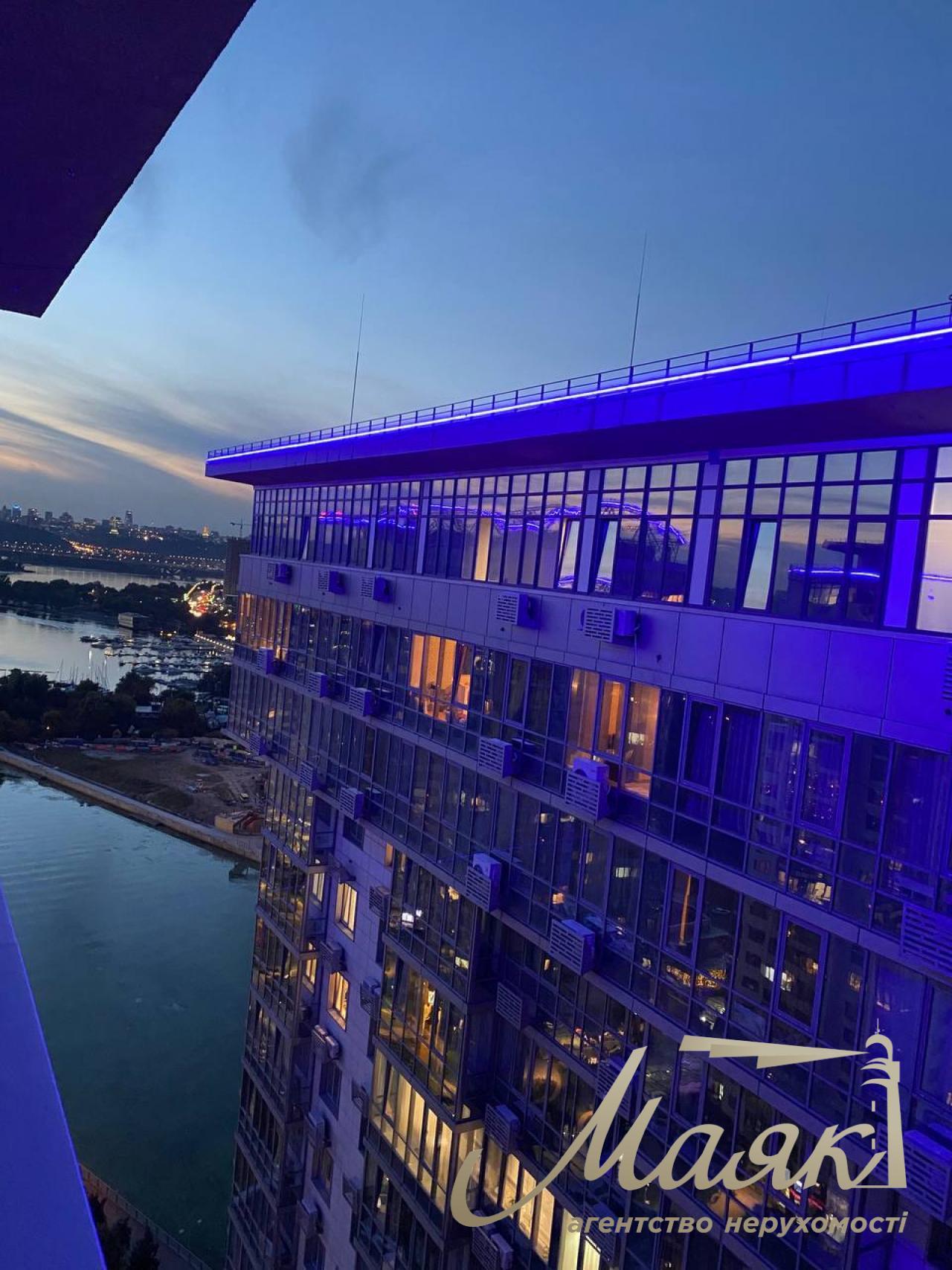 Продаж 3к квартири 97м2 з дизайнерським ремонтом у ЖК River Stone Рівер Стоун