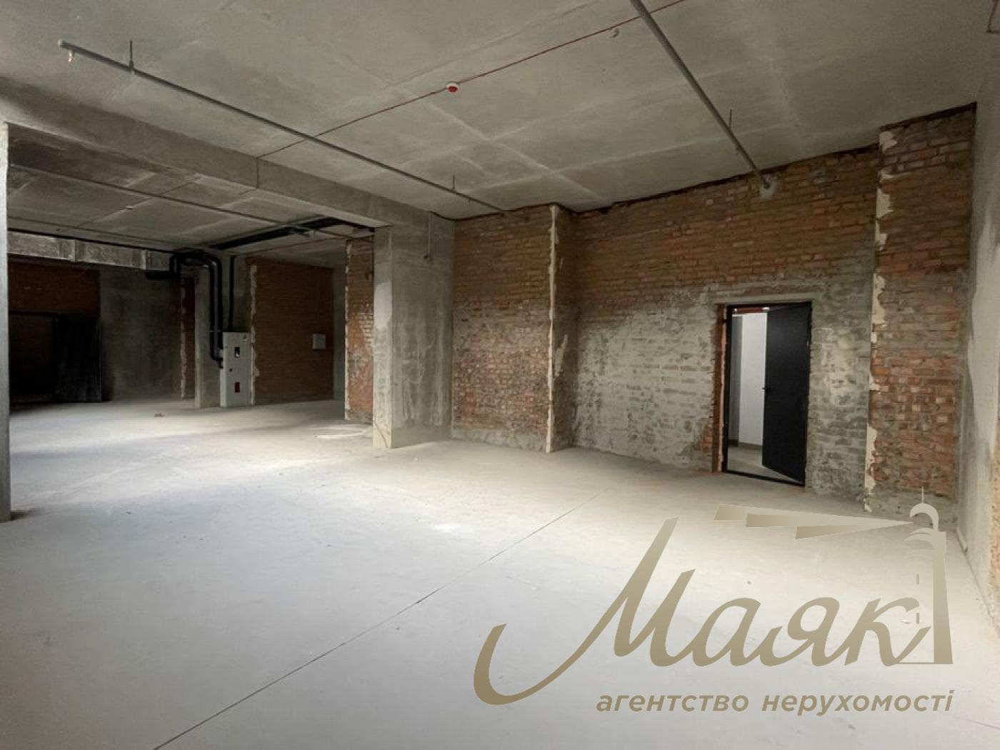 Rent of facade commercial premises of the Great residential complex, Prichalnaya St., 14