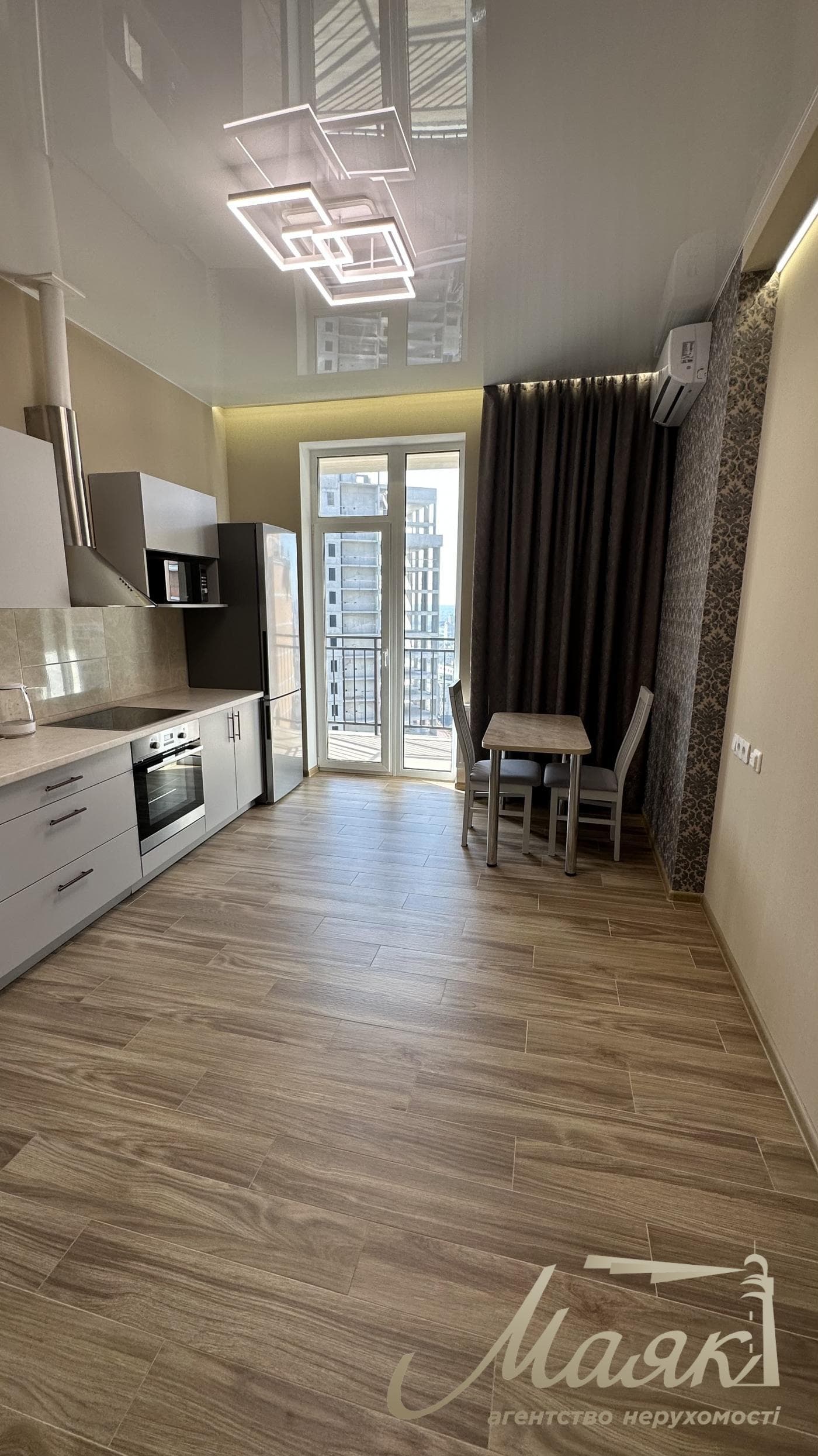 Продаж 2-кімнатної квартири в ЖК Cardinal, 54м², Печерський район, Київ