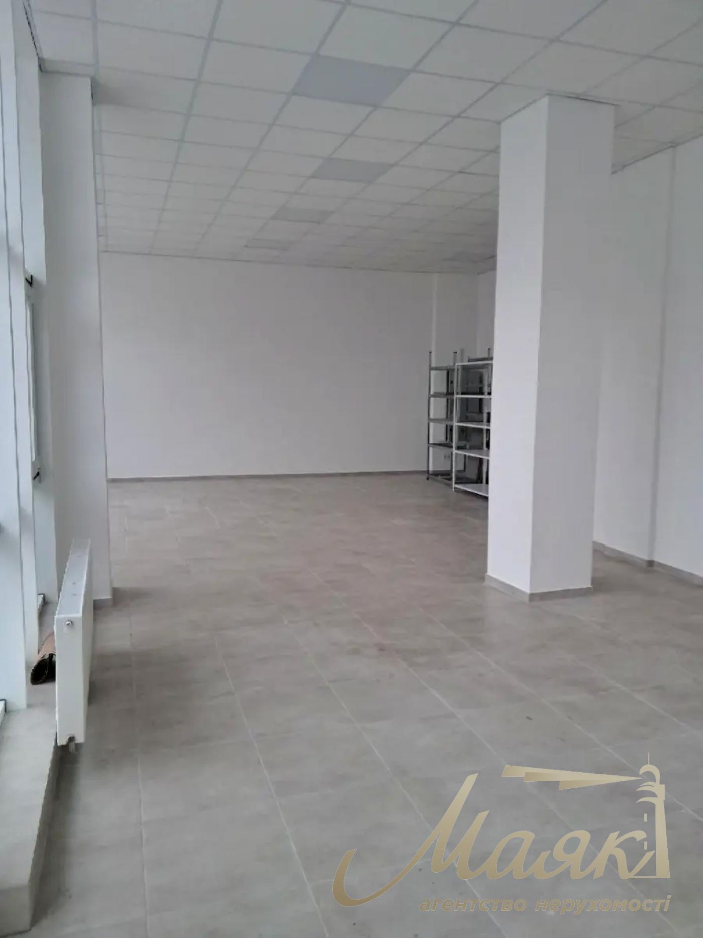 Аренда комерции фасад 202м2 в ЖК Кирилловский Гай, ул. Загоровская 1-Г (Багговутовская).