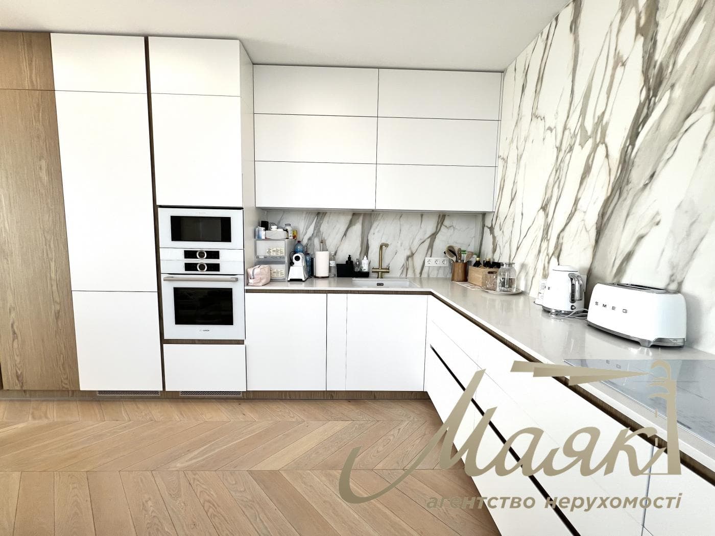 3-bedroom apartment for sale, 118 m², in the "French Quarter 2" residential complex, John McCain Street, Pechersk, Downtown, Kyiv
