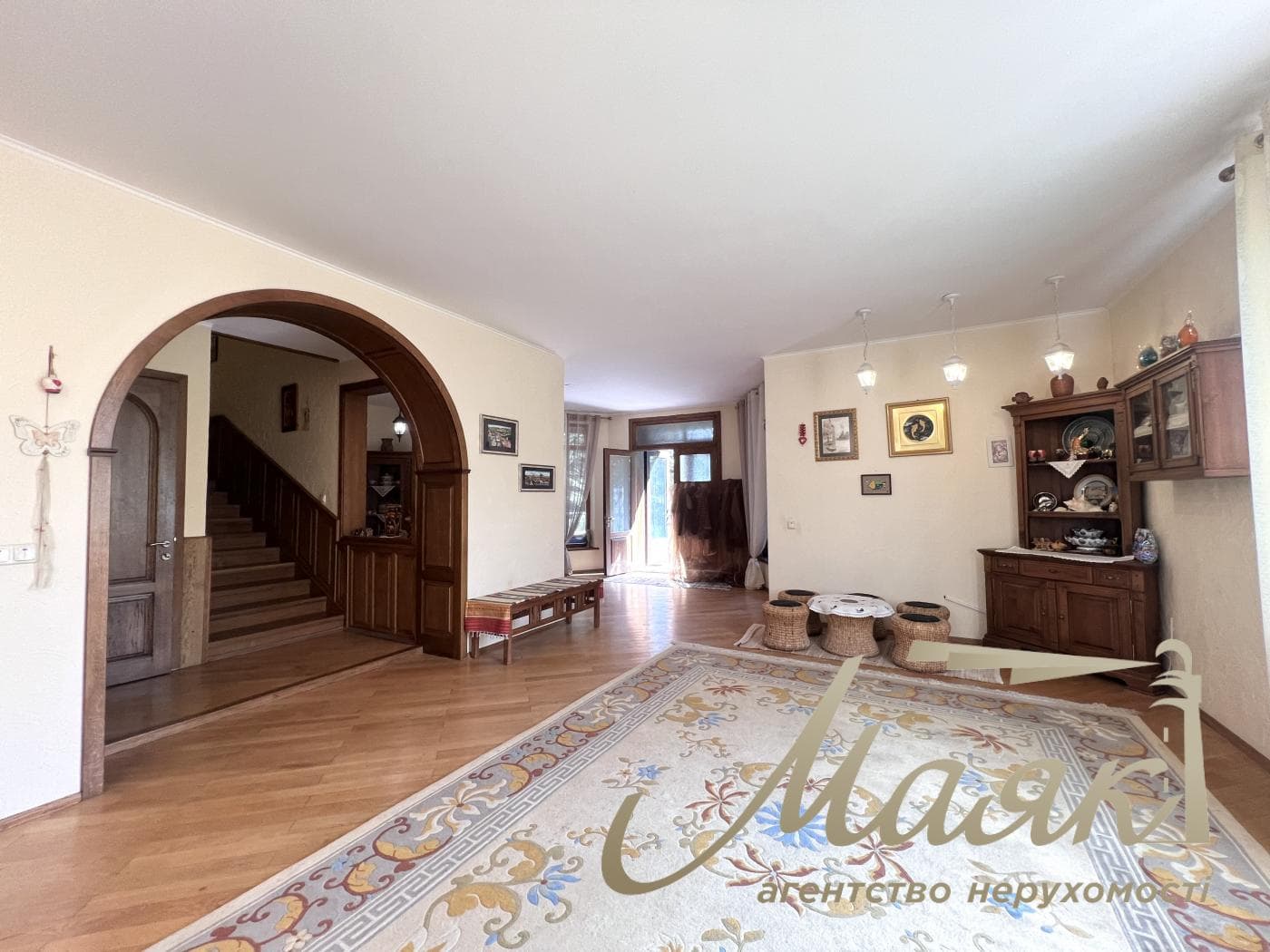 Продаж 3-х поверхового будинку 380м2, Крушинка