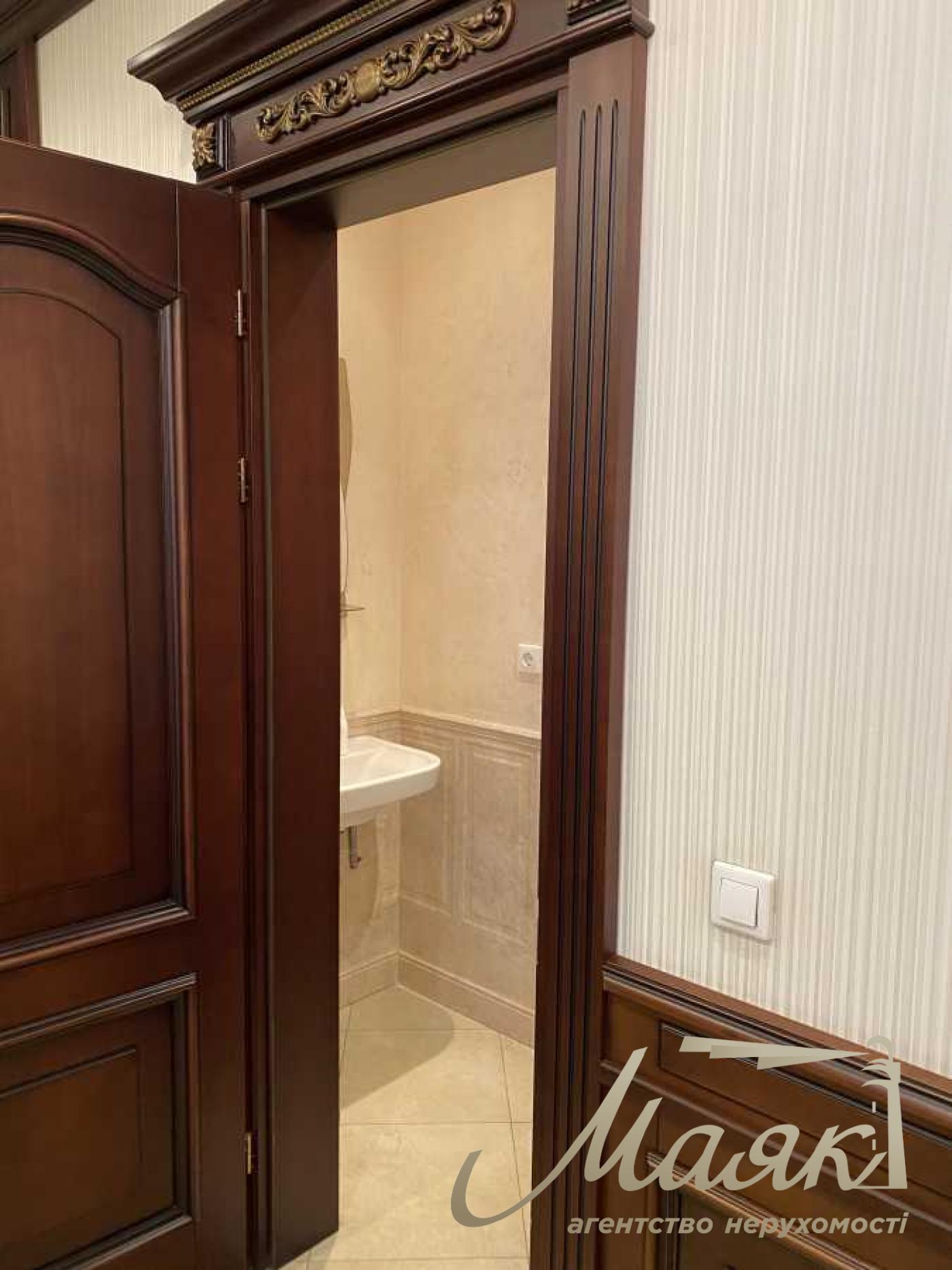 Аренда офиса 220м2 в ЖК Липская башня