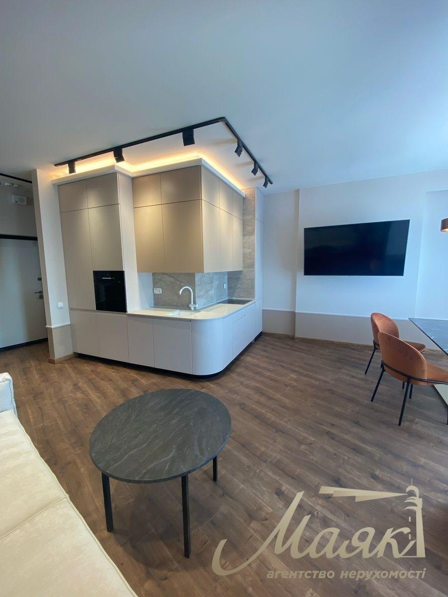 Оренда 4-х кімнтаної квартири в ЖК Busov Hill, Звіринецька.