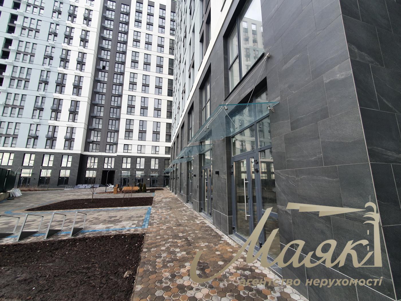 Оренда фасадного приміщення 124 кв.м на вул. Народного Ополчення в ЖК Sky Avenue