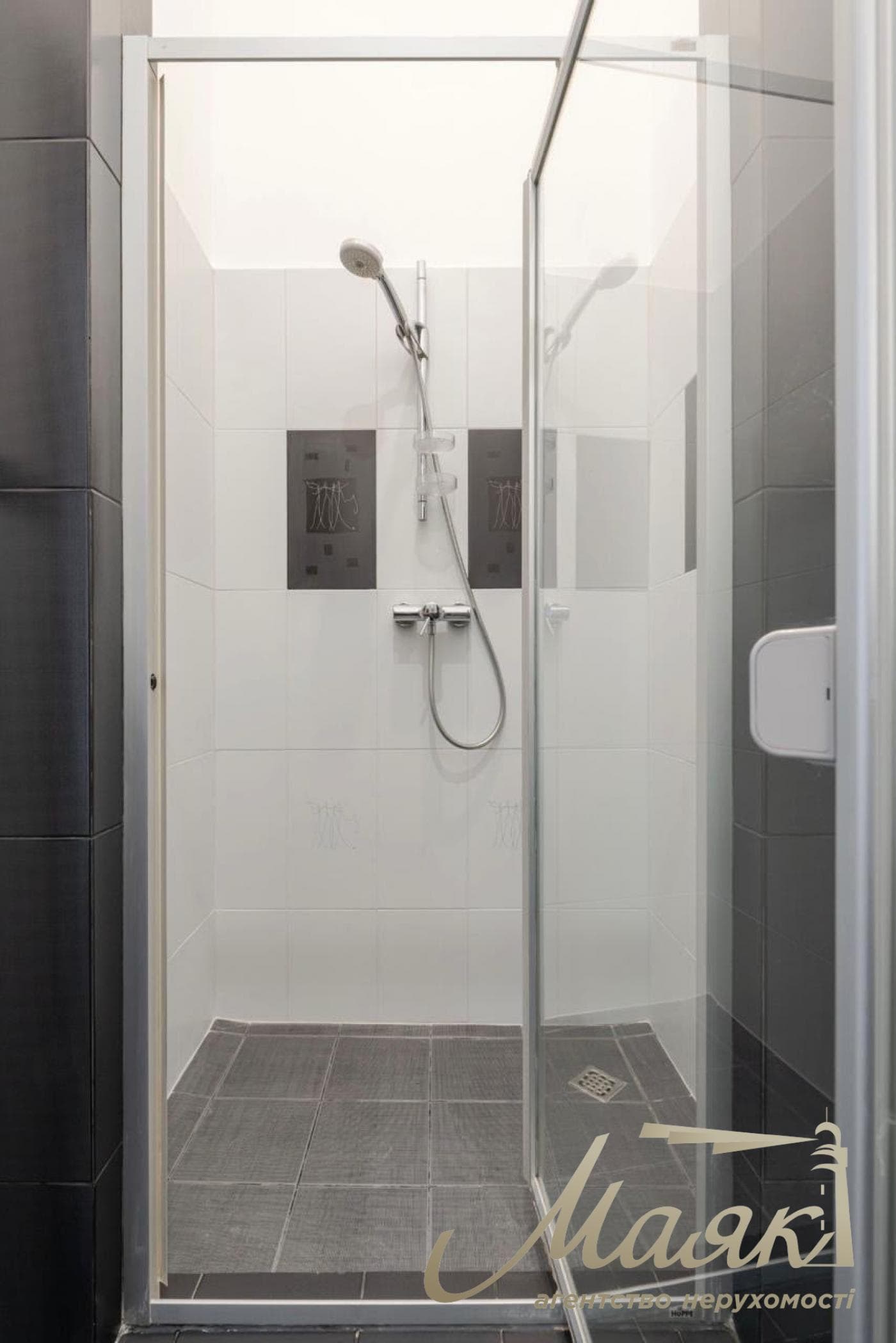 Оренда 3-кімнатної квартири площею 95 м², вулиця Антоновича, 23