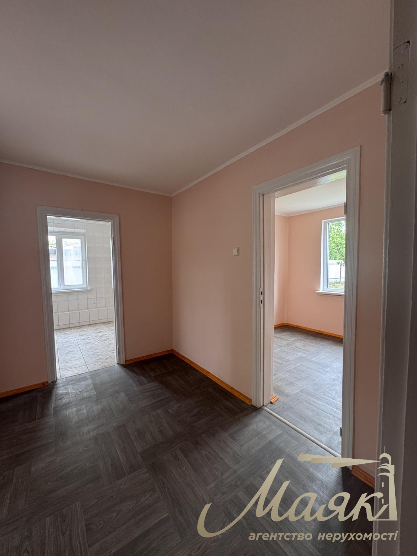 Продаж 2х-поверхового будинку з виходом до води 120м2 9 сотко землі Голосіївський район, Чапаєвка/Віта Литовська з виходом до води