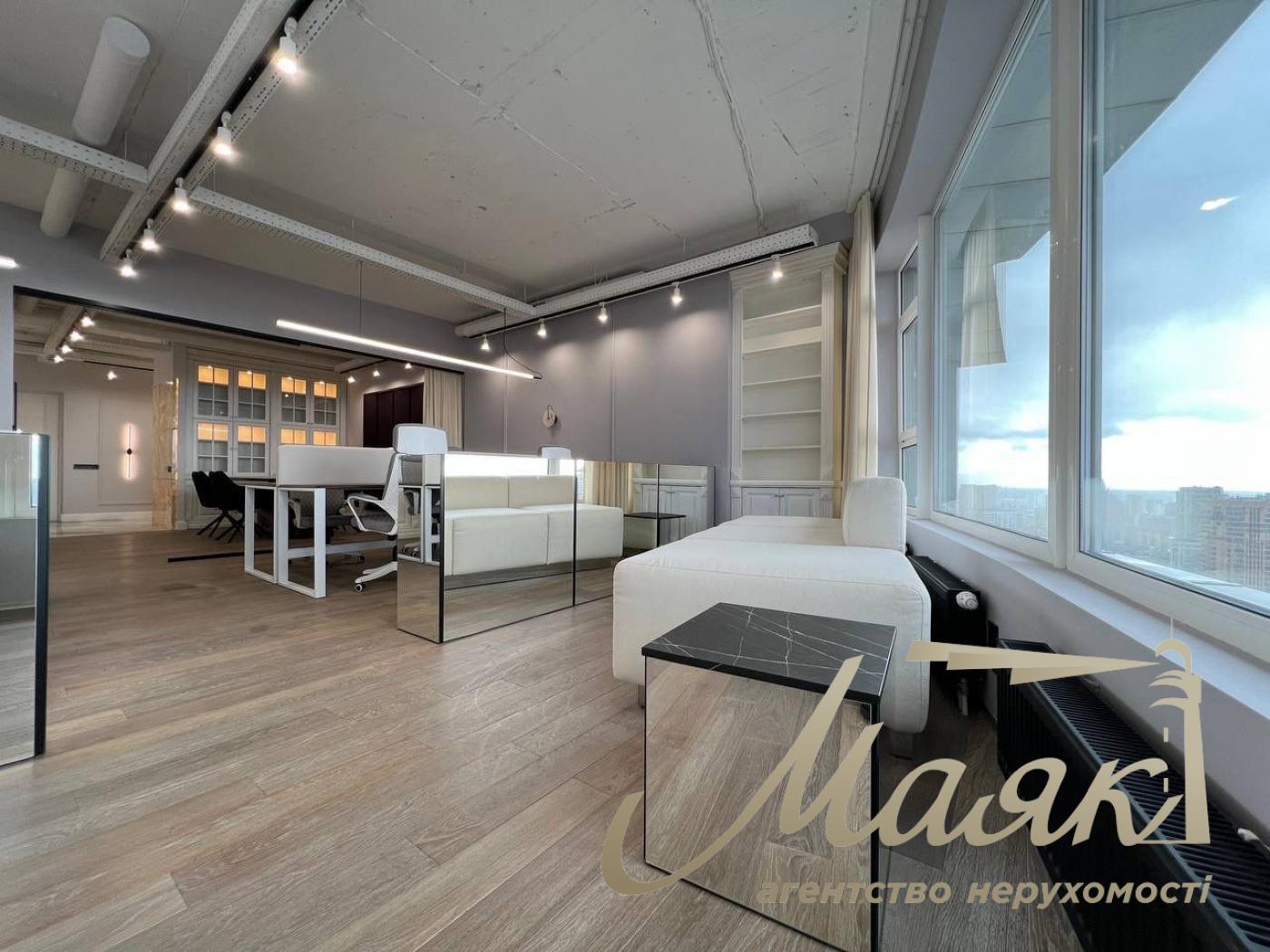 Sale of office with tenant Business Center Carnegie, Klovsky descent street