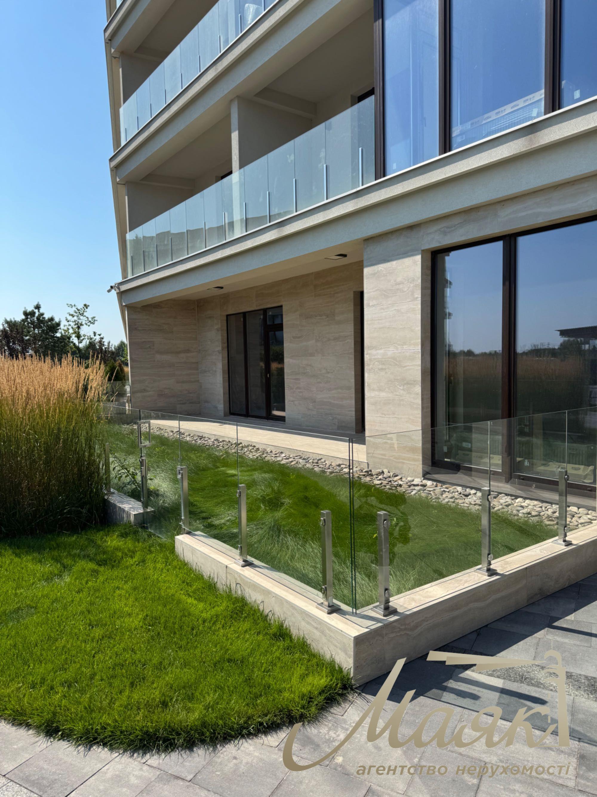 For sale apartment with terrace in LCD "Park Lake City" with a lake, Podgortsy, Kyiv region.