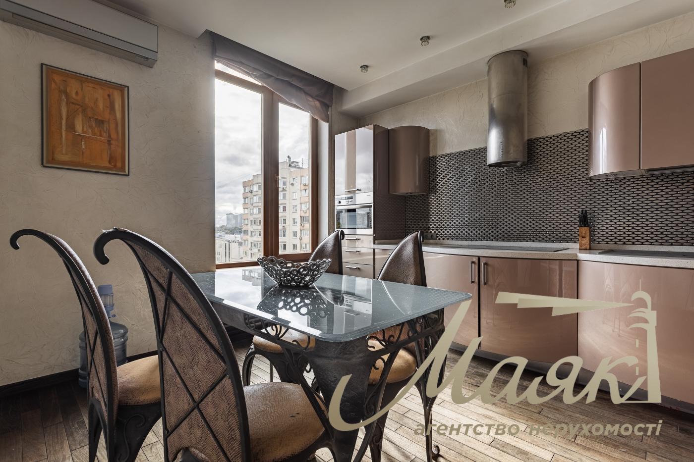 Продажа квартиры 170 м² в Дипломат Холл, ул. Жилянская, 59, центр Киева