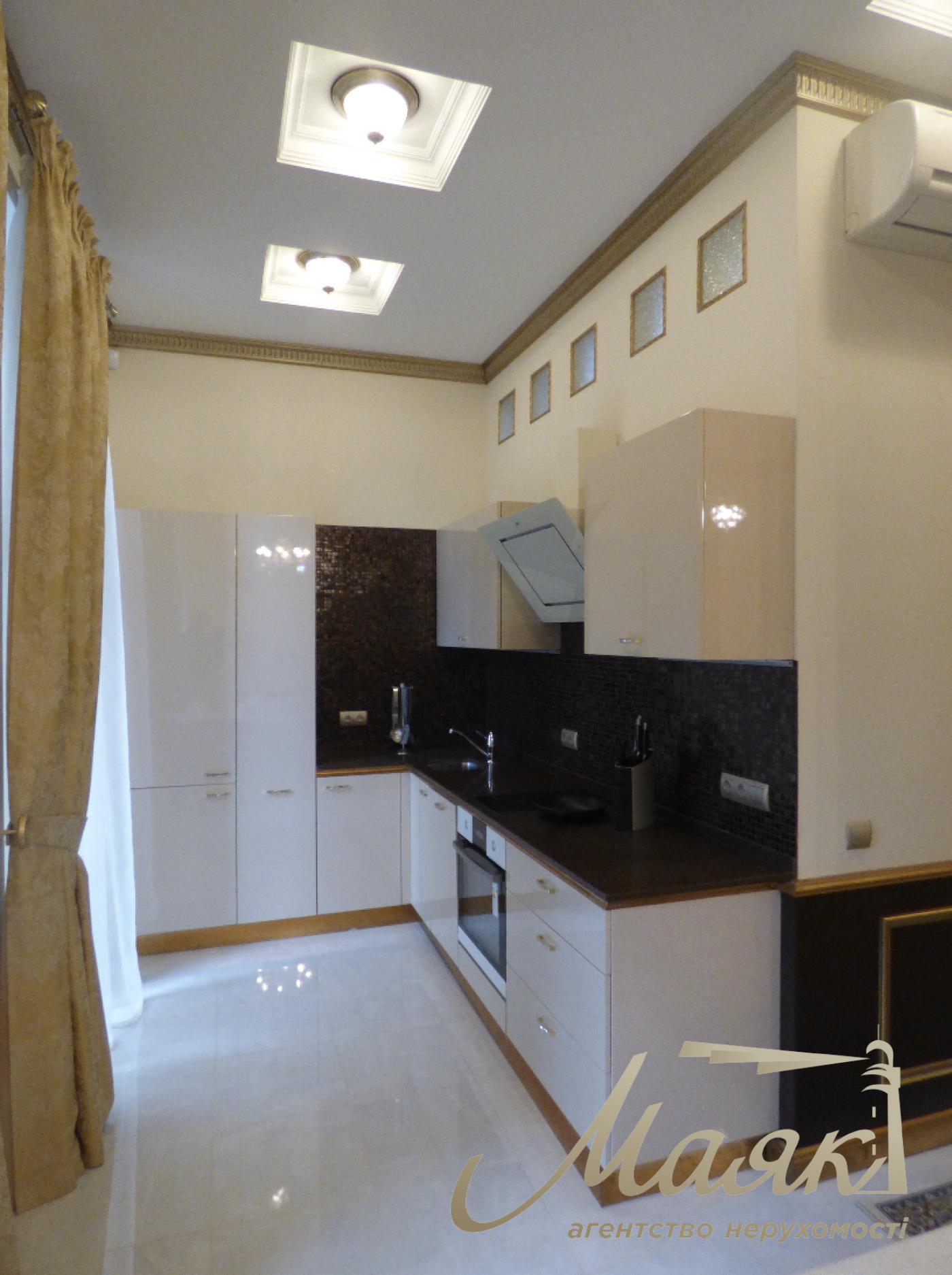 Rent apartment 91.7m2 st. Bankova 3, Lipki, Pechersky district, Government quarter, Kyiv