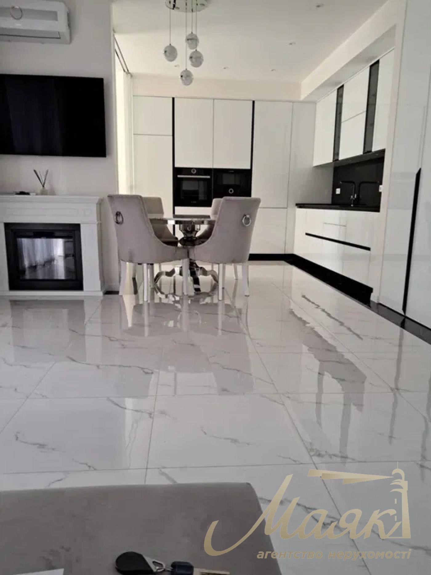 Аренда 2-комнатной квартиры 83м2 ЖК Французский Квартал 2