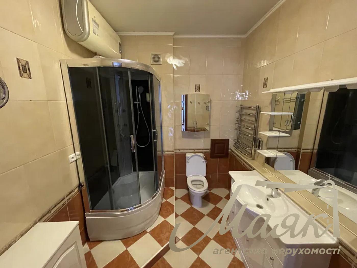 Оренда 4к квартири (217м²) по вул. Паторжинського 14, Центр