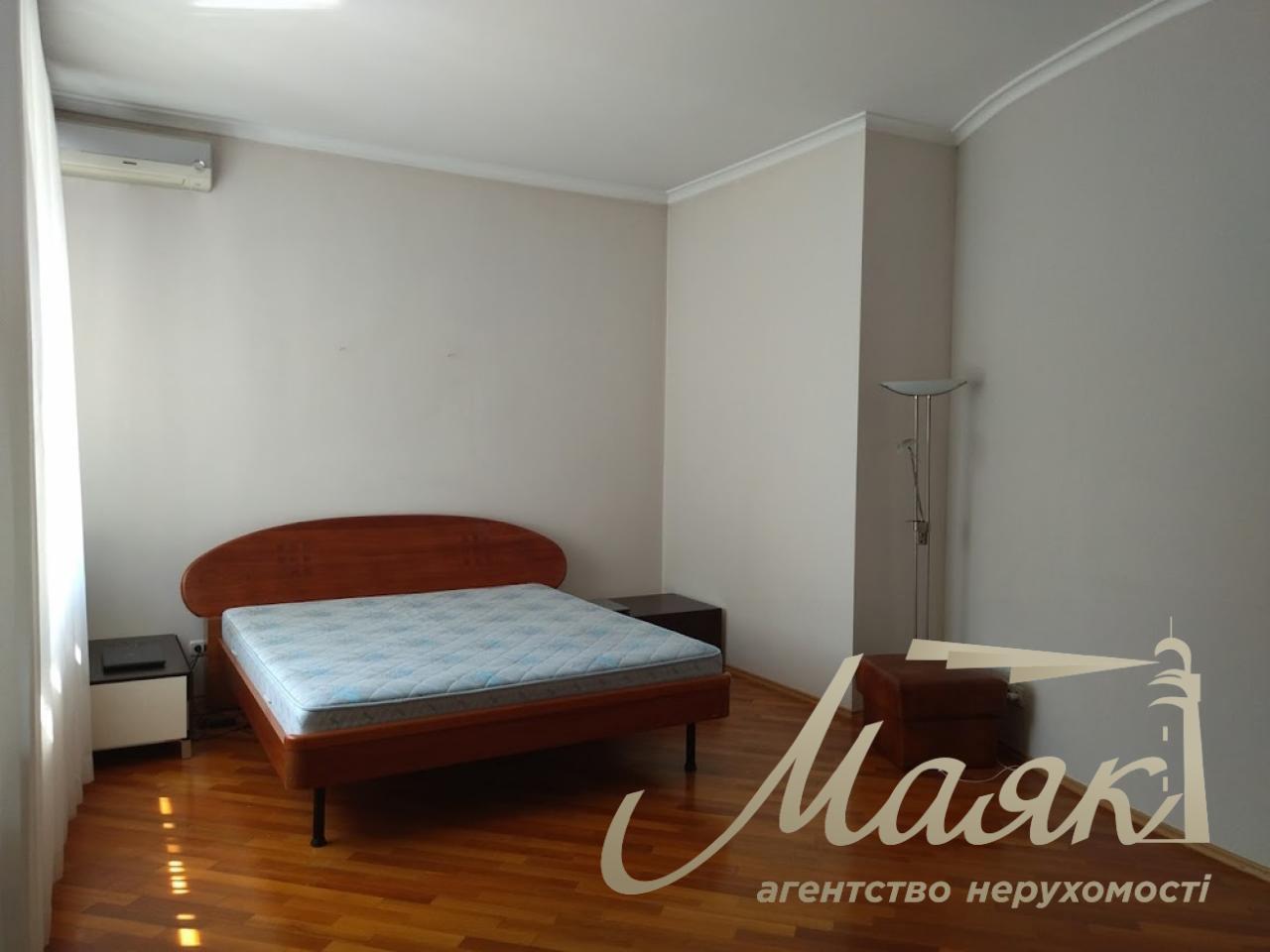 Продаж 2-х рівневої квартири Печерські Липки вул.Лютеранська