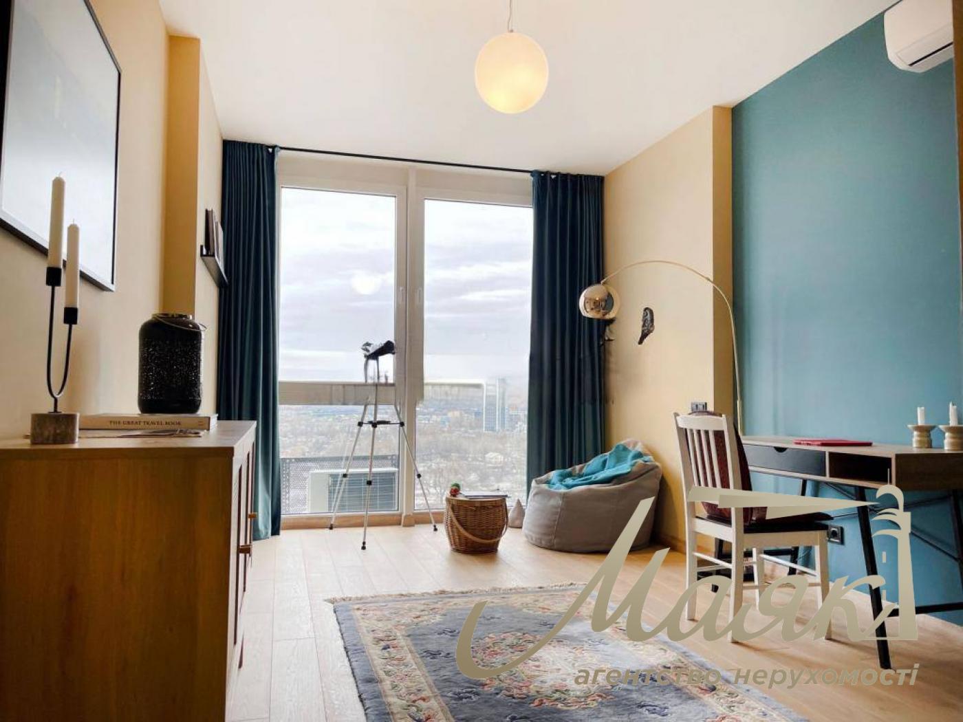 Продаж видової 4-х кімнатної квартири, 113 м2 в ЖК Славутич Зарічний