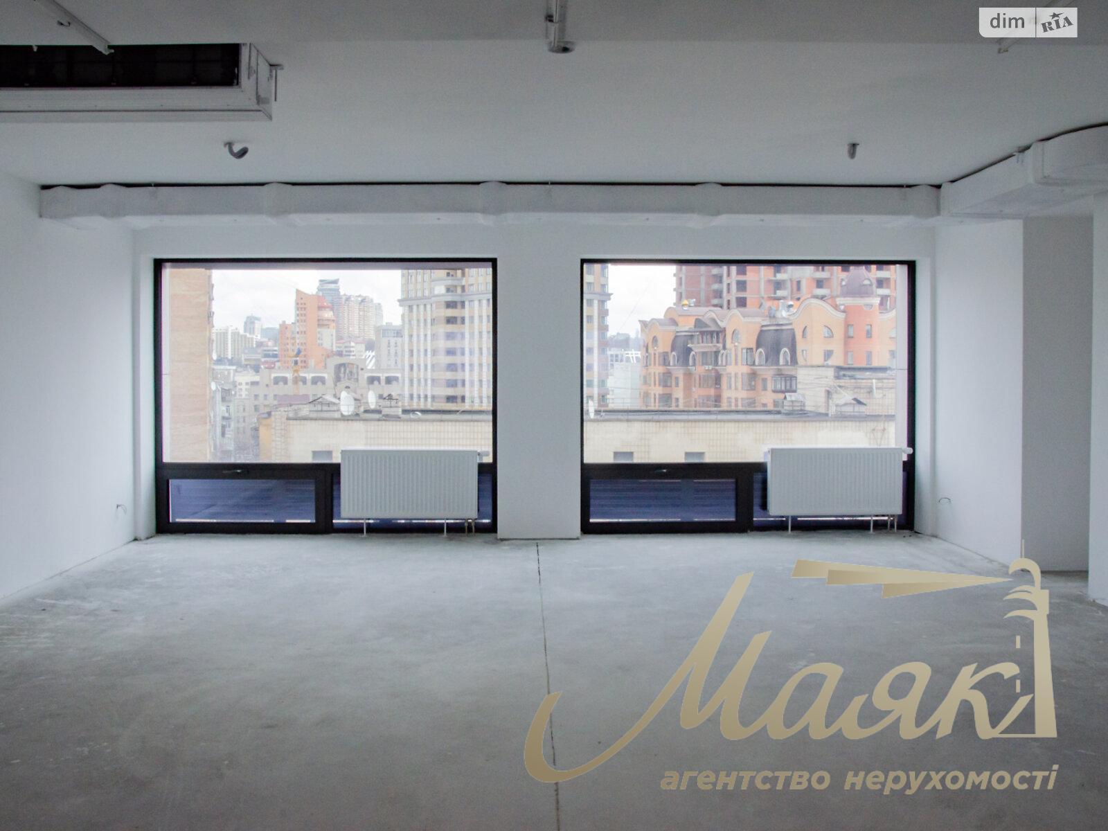 Office for rent 2109m2 on Saksaganskogo street 53/80, Center