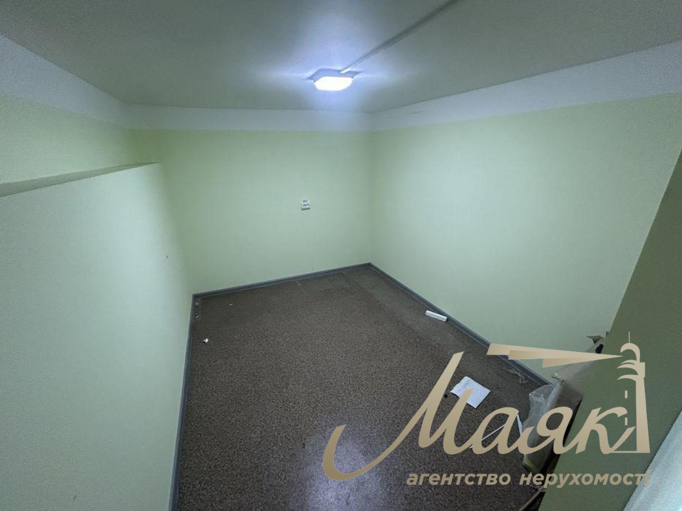 Оренда фасадного приміщення бул. Міхновського, Печерськ