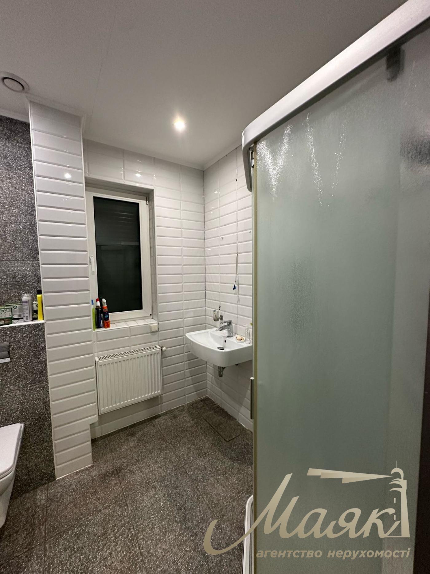 Продаж будинку з ремонтом у лісі Ірпеня. Район Адмірала