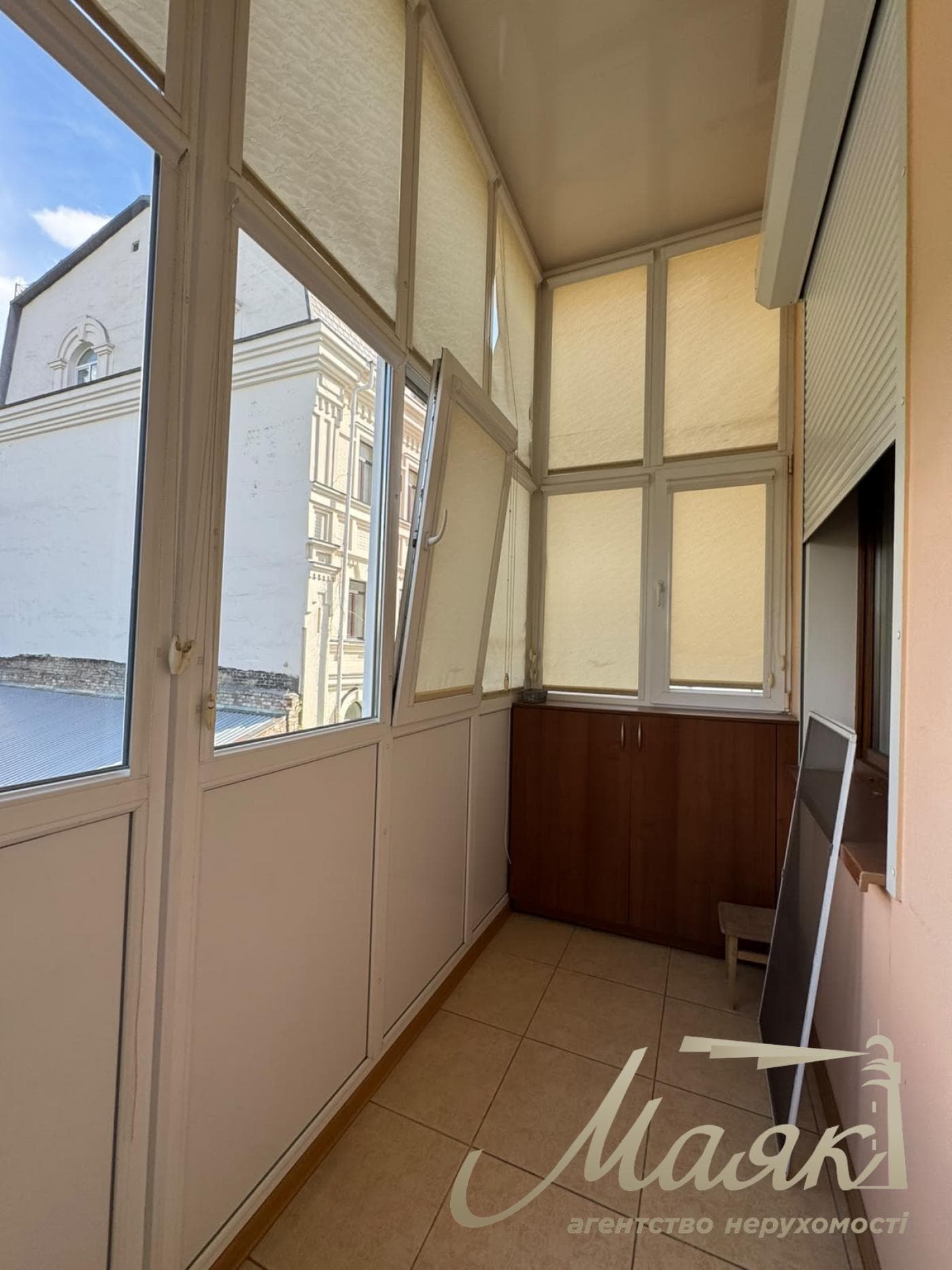 Аренда 2к квартиры,67м2, Подол, царский дом