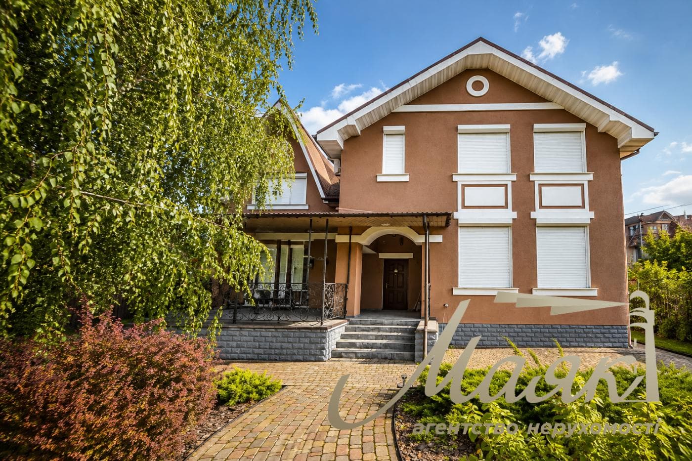 2-story house for rent, 285 m², Podgortsy