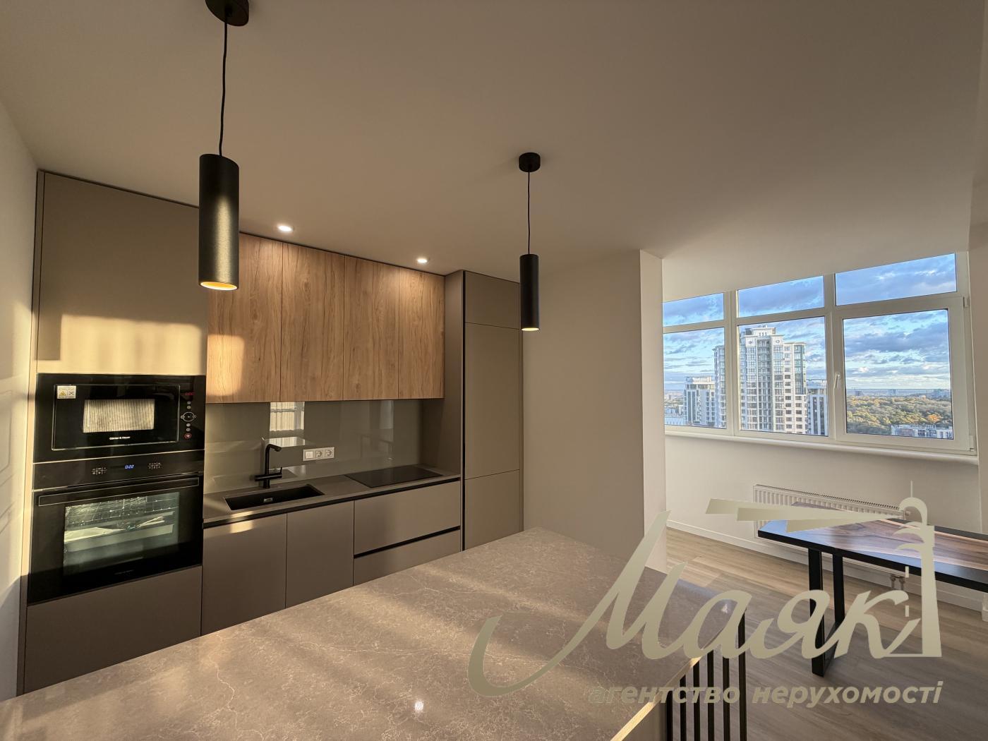 Аренда двухуровневой квартири  120м2 в ЖК " Подвысоцкий" , Печерск, Киев