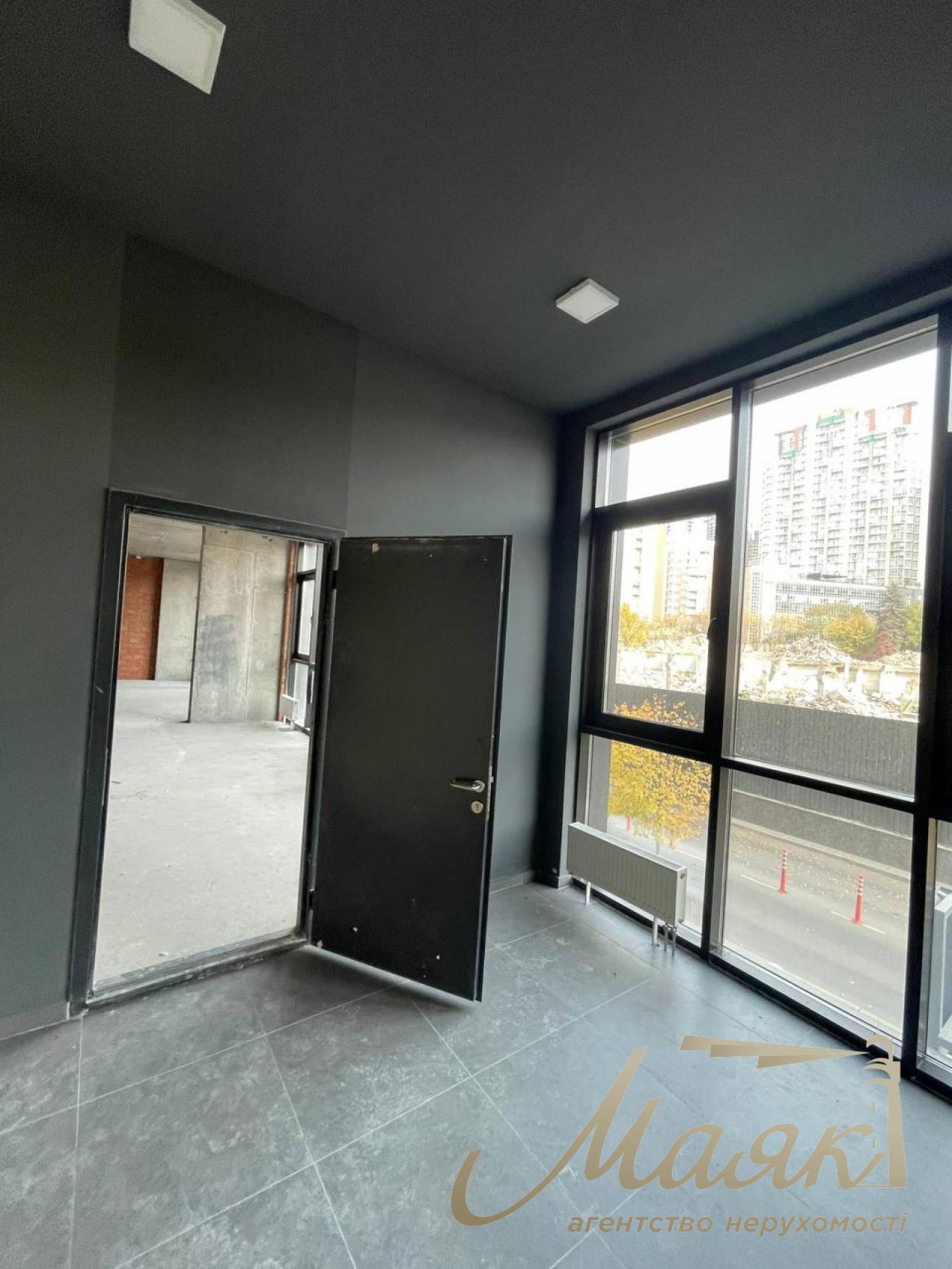 Sale of facade premises 141m2 in residential complex French Quarter 2, Predslavinskaya St., Center, Kyiv