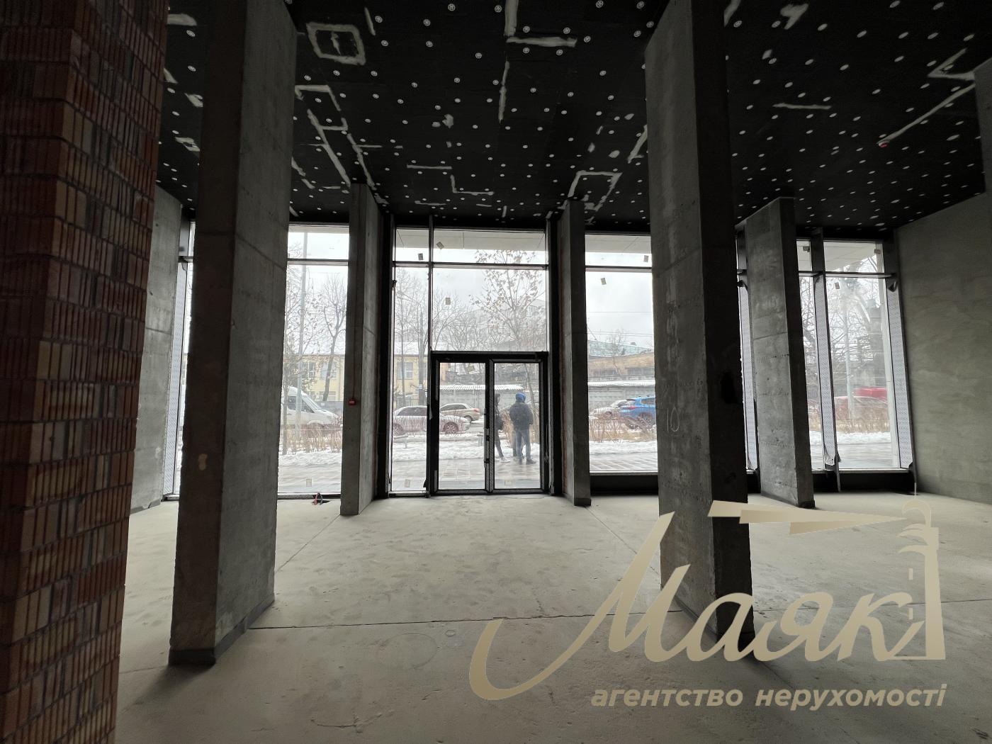 Sale of facade premises 113.3 m2, residential complex UNIT HOME.