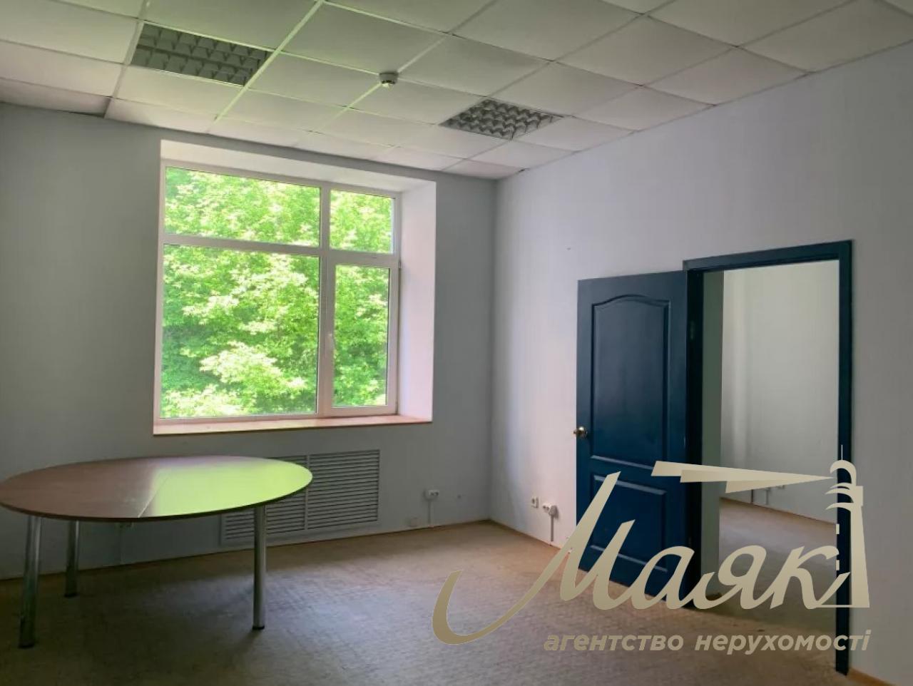 Office building with renovation for sale on Bolshaya Zhitomirskaya street! Business center of the city. Kyiv