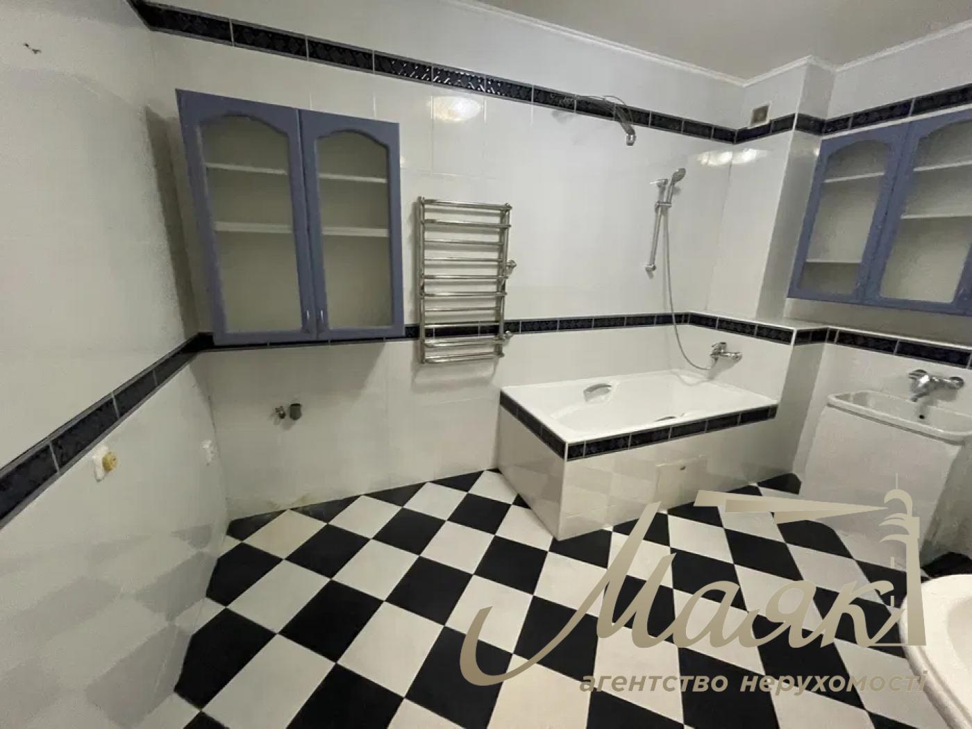 Оренда 4к квартири (217м²) по вул. Паторжинського 14, Центр