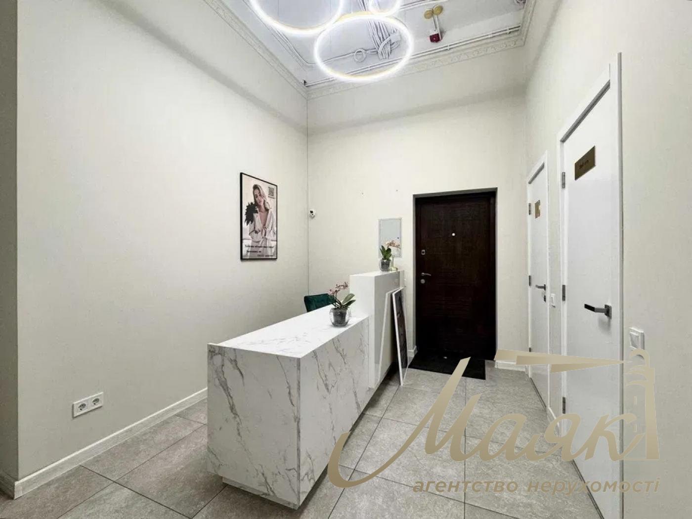 Оренда фасадного приміщення ЖК Новопечерські Липки, вул. Драгомирова (Верхогляда)