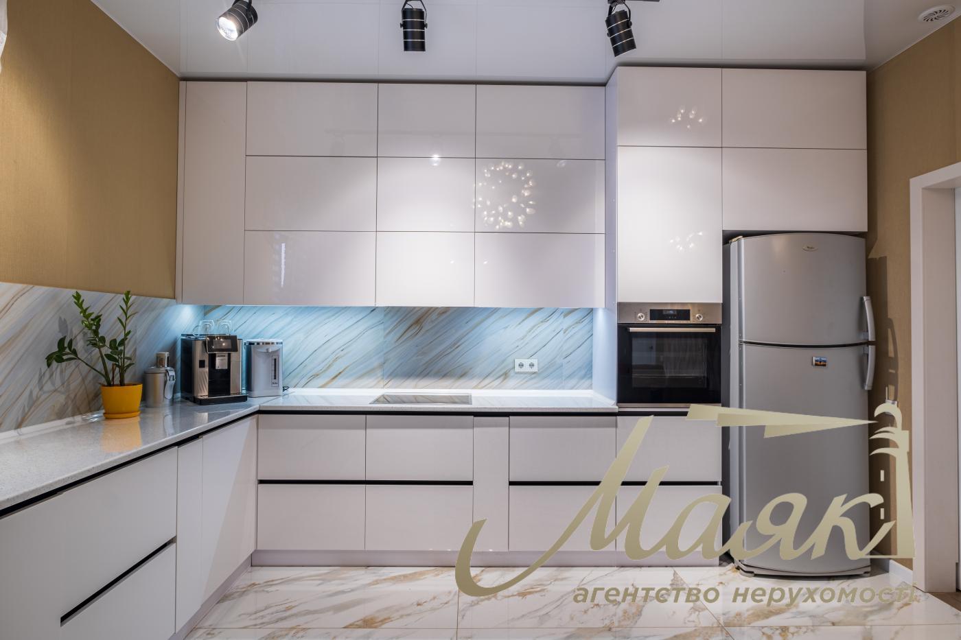 Продажа одноэтажного дома 182.6 м2 в с. Погребы, ул. Пасиченка, Киевская обл, Броварский р-н.