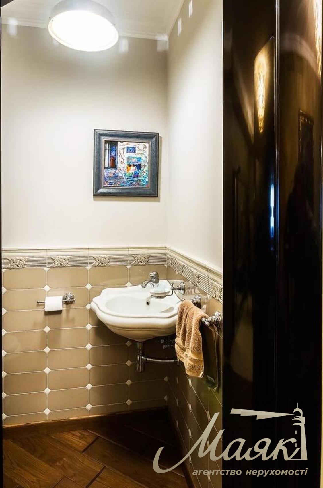 Продаж 3х кімн. квартири 195 м2 в ЖК Липська вежа, вул. Інститутська 18а