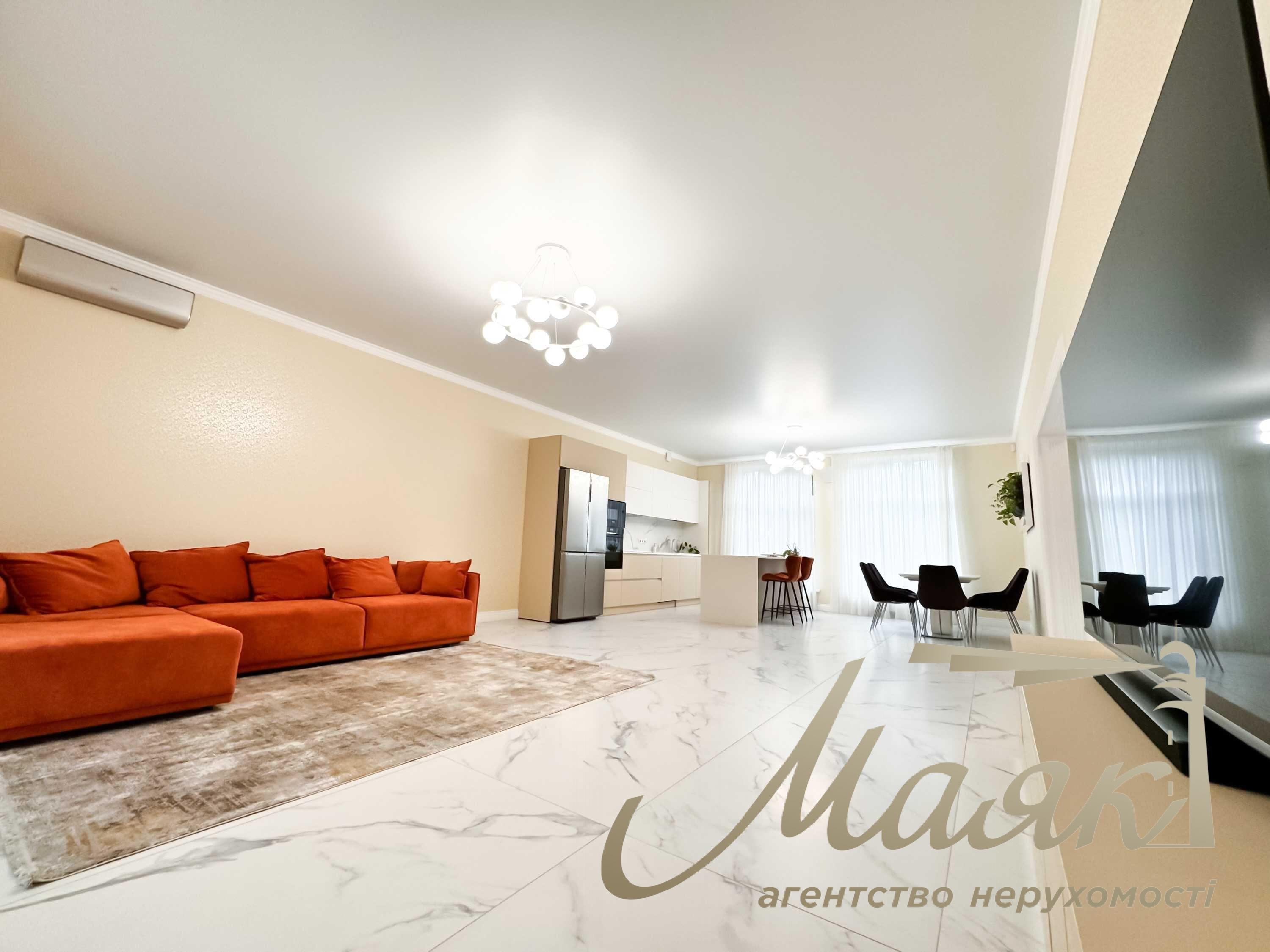 Продаж будинку лісова Буча, з ремонтом 220 м, 10 соток, басейн