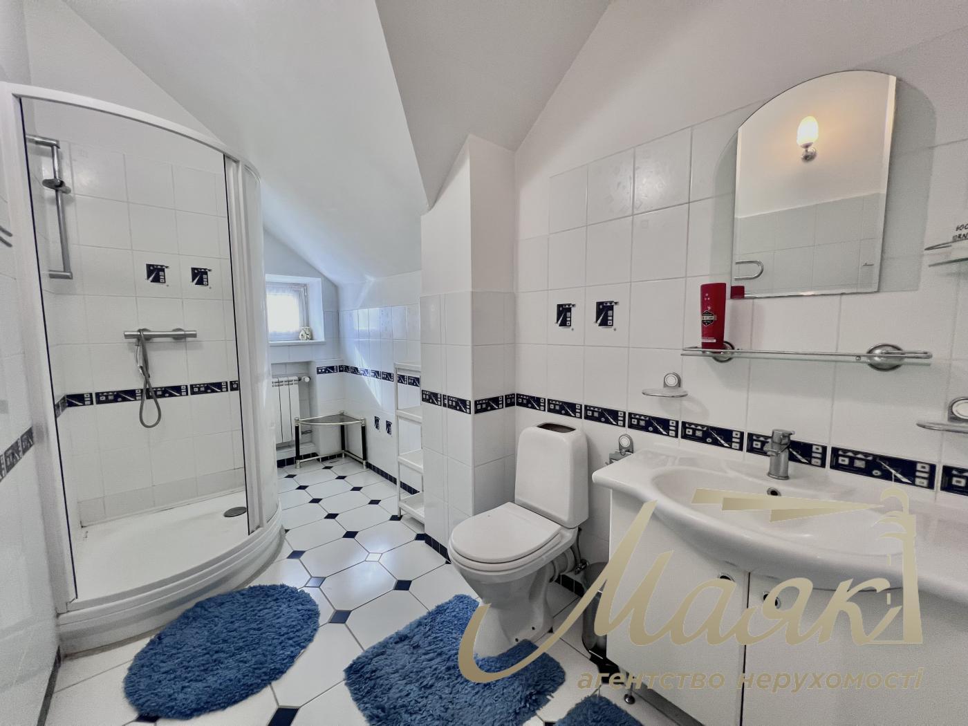 Rent 3-storey house 492,7m2, Lesniki