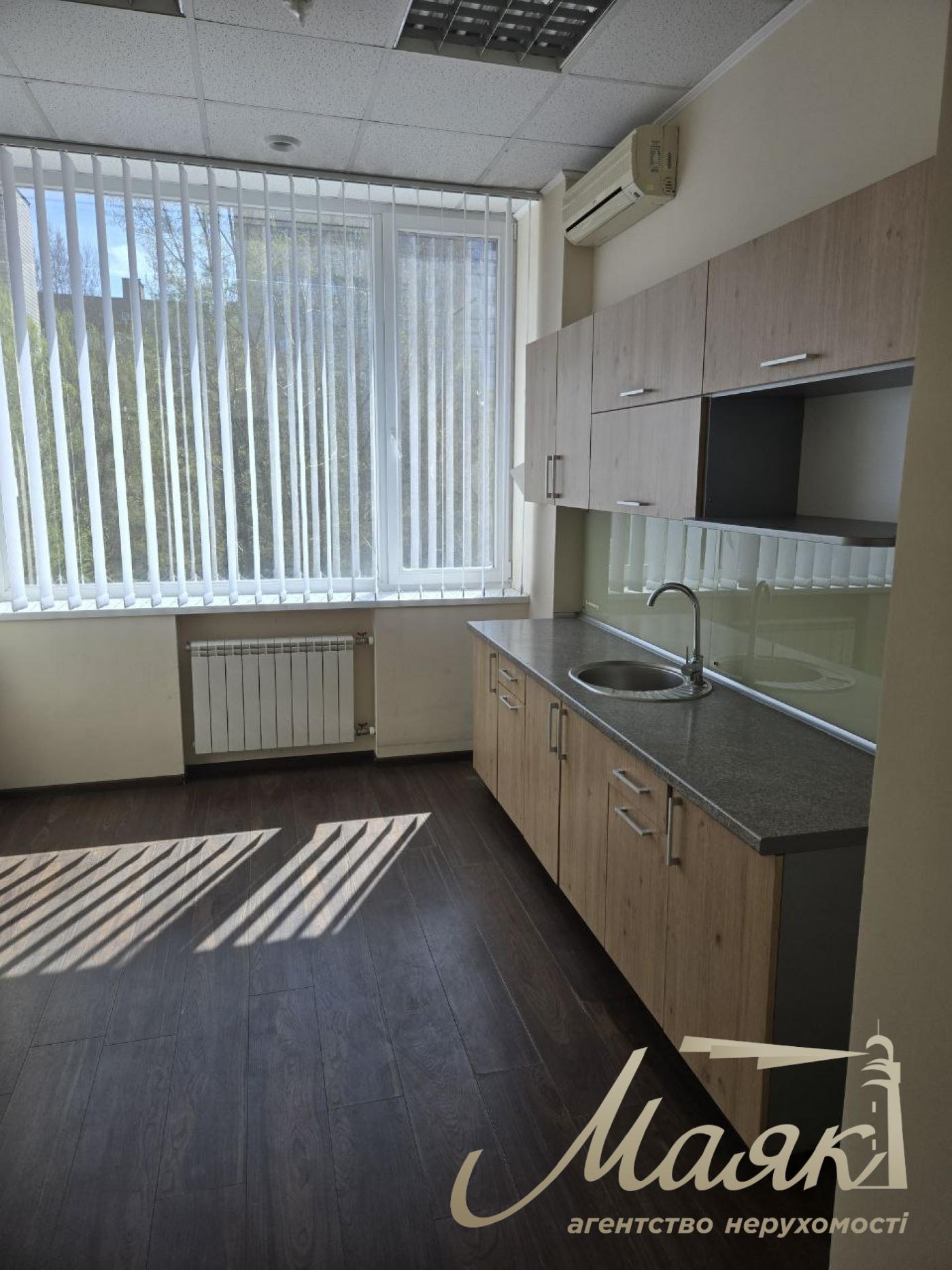 Office for rent 350m2 in BC Pechersk Center, Pechersk