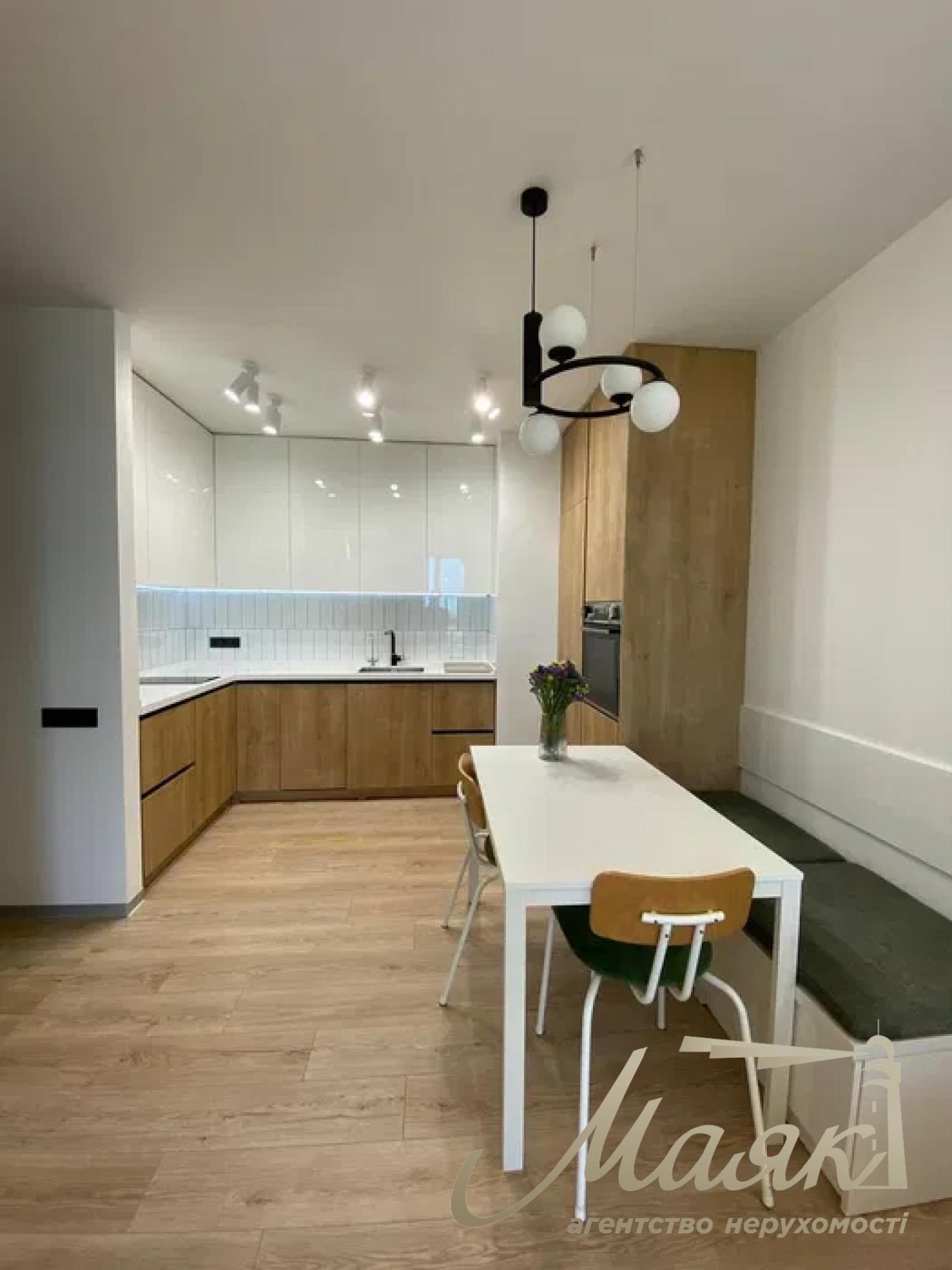 Продаж 2-кімнатної квартири ЖК Файна Таун, вул. Салютна