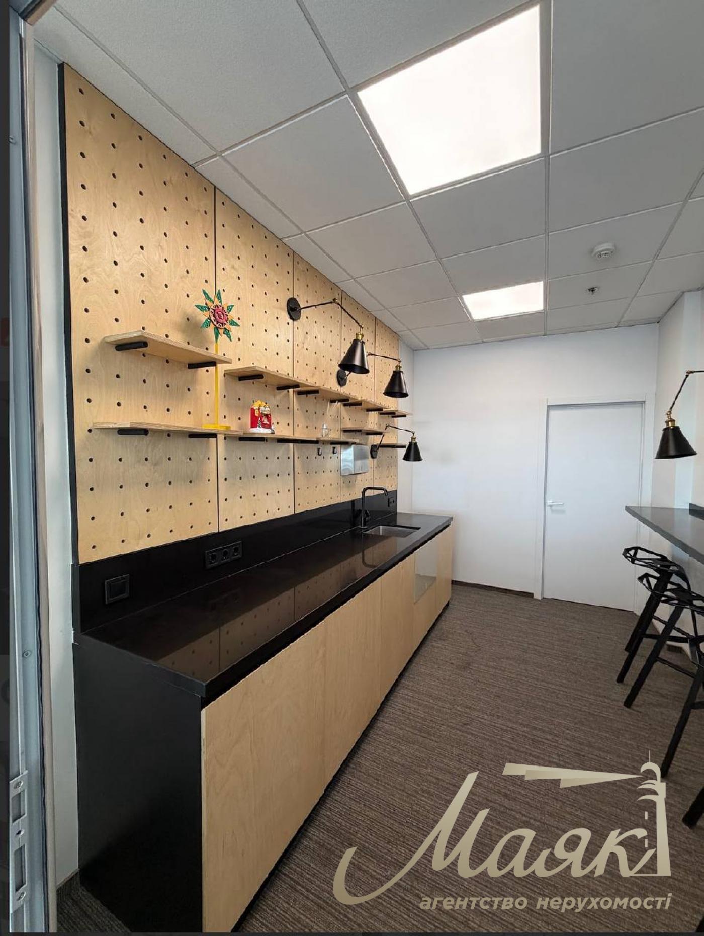 Оренда офісу 227м2, БЦ Гулівер, вежа А