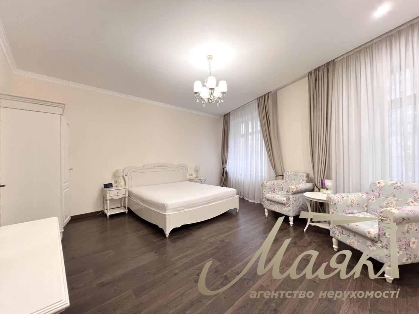 Аренда 3-х комнатной квартиры на Печерске в ЖК по ул. Евгения Коновальца 36В