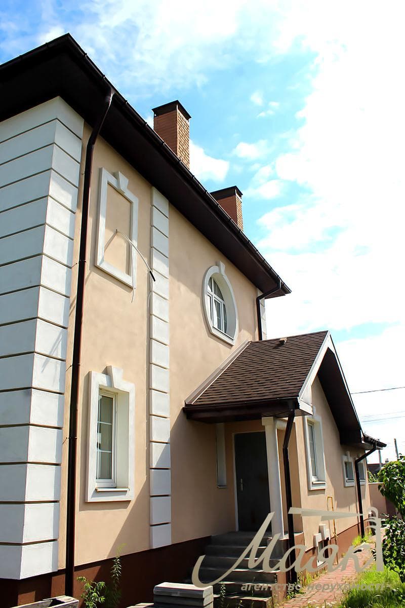 House for sale 261.6m2 in Gatnoye village, near Kiev Ozernaya street, Kyiv-Svyatoshinsky district.