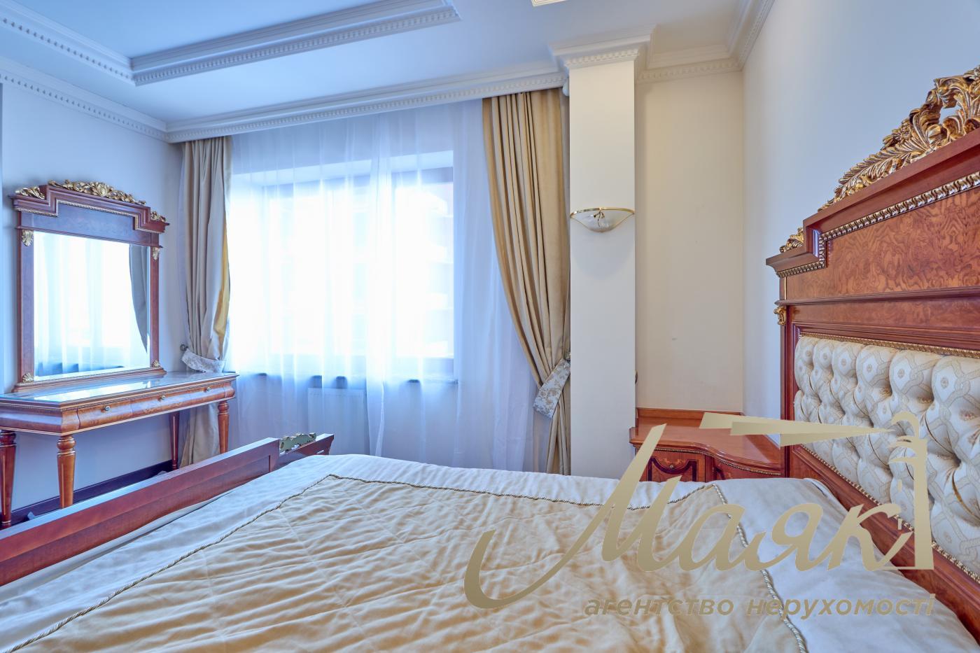 Оренда 4 кімнатної квартири, 163 м, Жилянська 30а, Голосіївський район