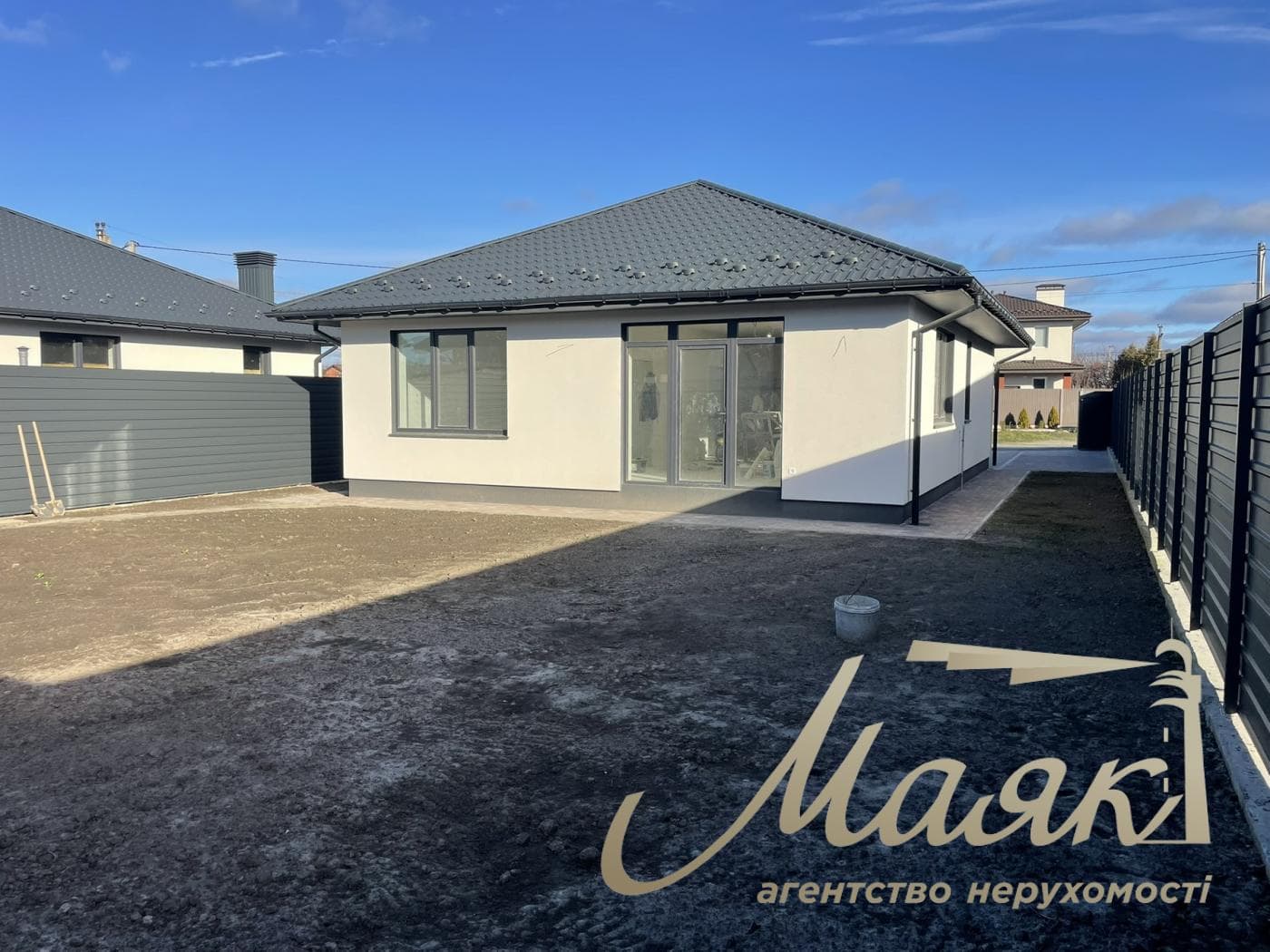 Продажа дома Новые Петровцы без ремонта 105м2 3 комнаты
