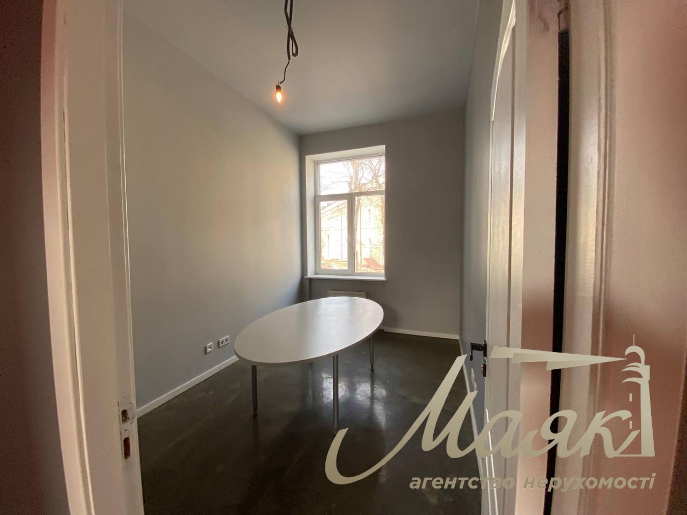 Оренда офісного приміщення 213м2, вул. Лаврська, Печерськ