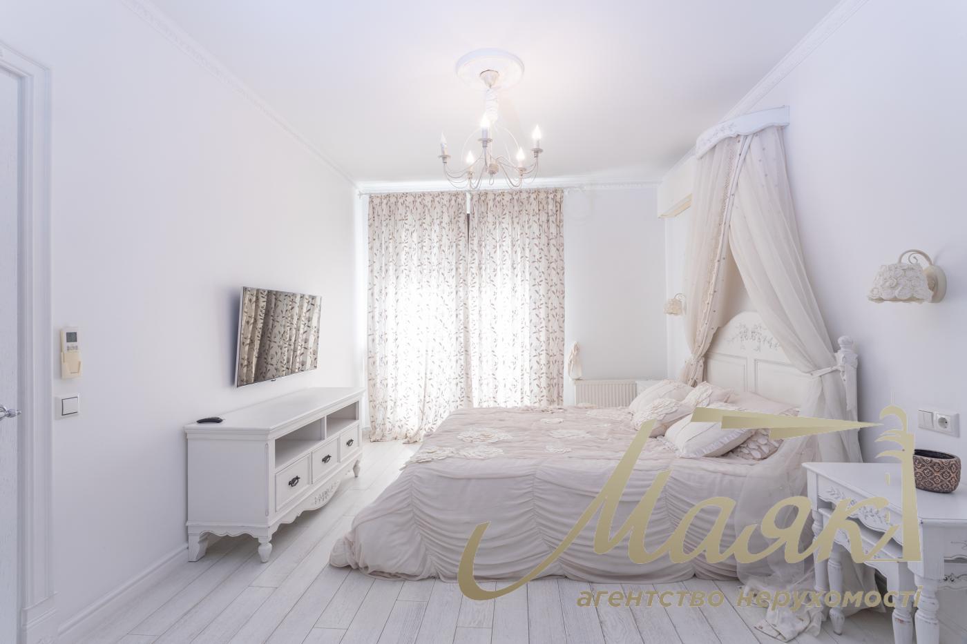 Продаж 3 кімнатної квартири в ЖК Park Avenue, пр-т Голосіївський