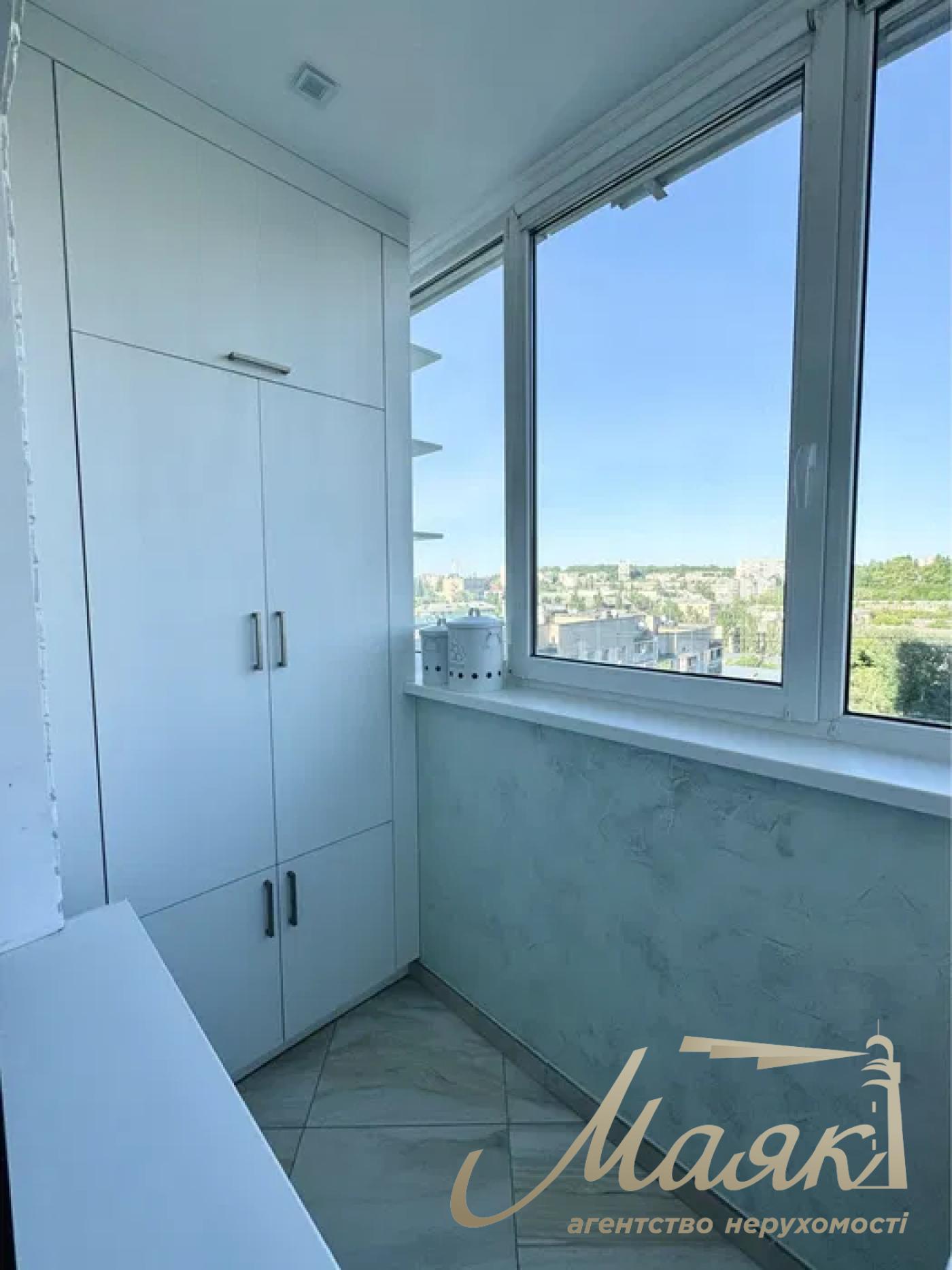 Rent of 2-room apartment, Andreya Verkhoglyada (Dragomirov) st. 2-A, Novopechersky Dvor residential complex