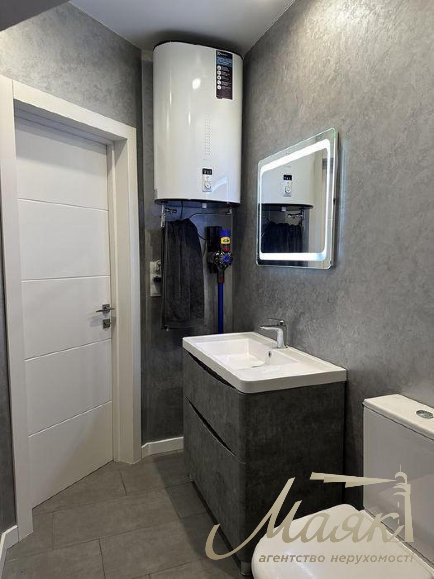 Sale of a 3-storey house 110 sq.m. Khotov village. Kievo-Syatoshinsky suburb.