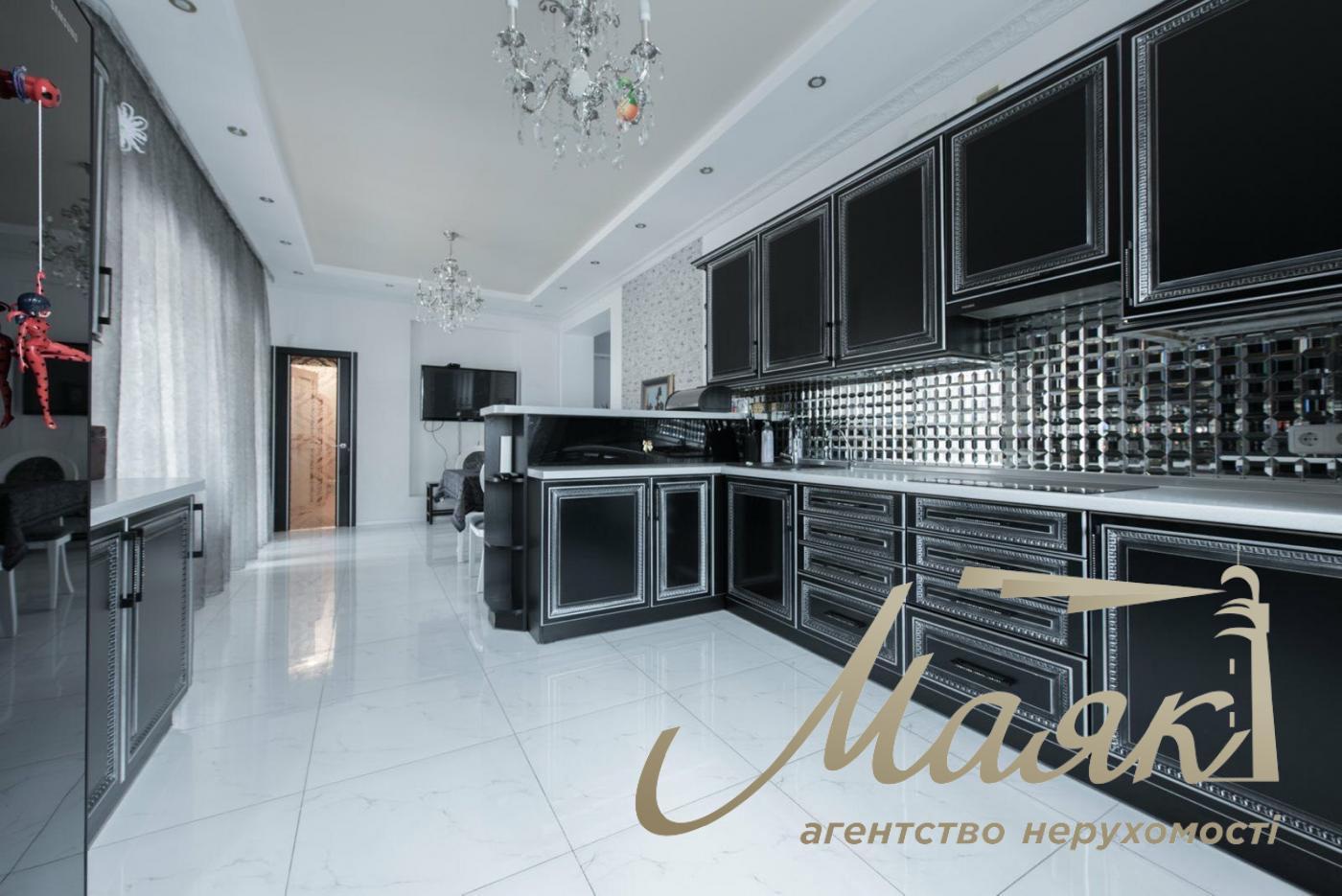 Продаж будинку (292м2) Оболонь, Київ