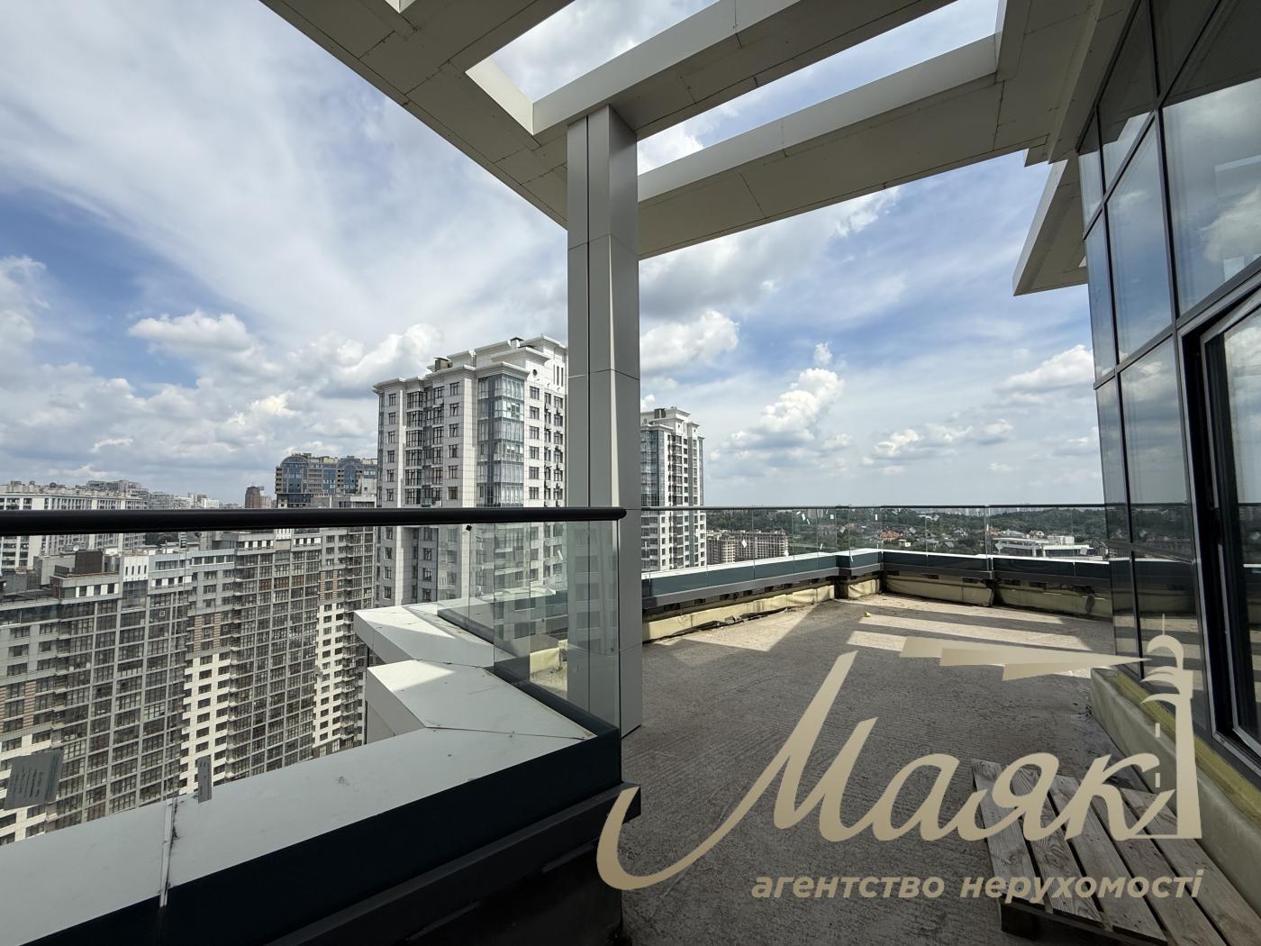 Sale of apartment/penthouse with view in residential complex Novopecherskie Lipki, Andreya Verkhoglyada street, Pechersky district, Kyiv
