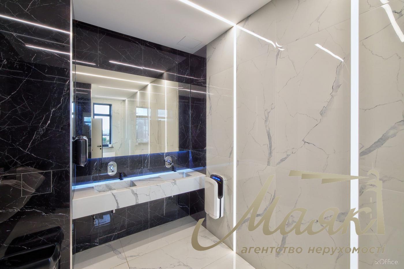 Office for rent 1800m2 BC M8 str. Princes Ostrozhsky 8B Pechersky district