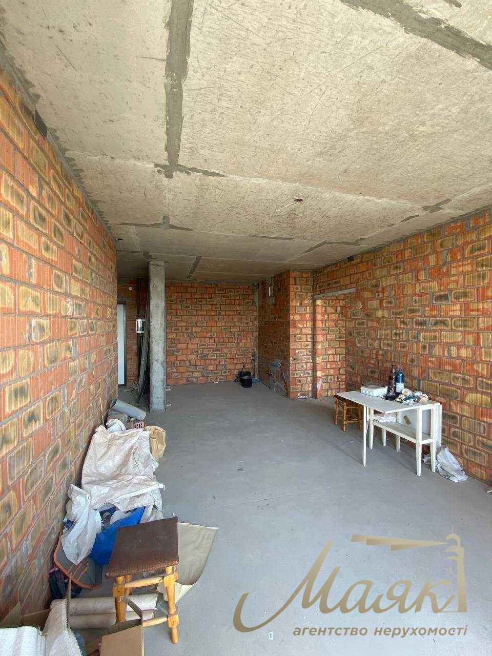 For sale 2k apartment 70m2 in LCD Slavutich 2.0