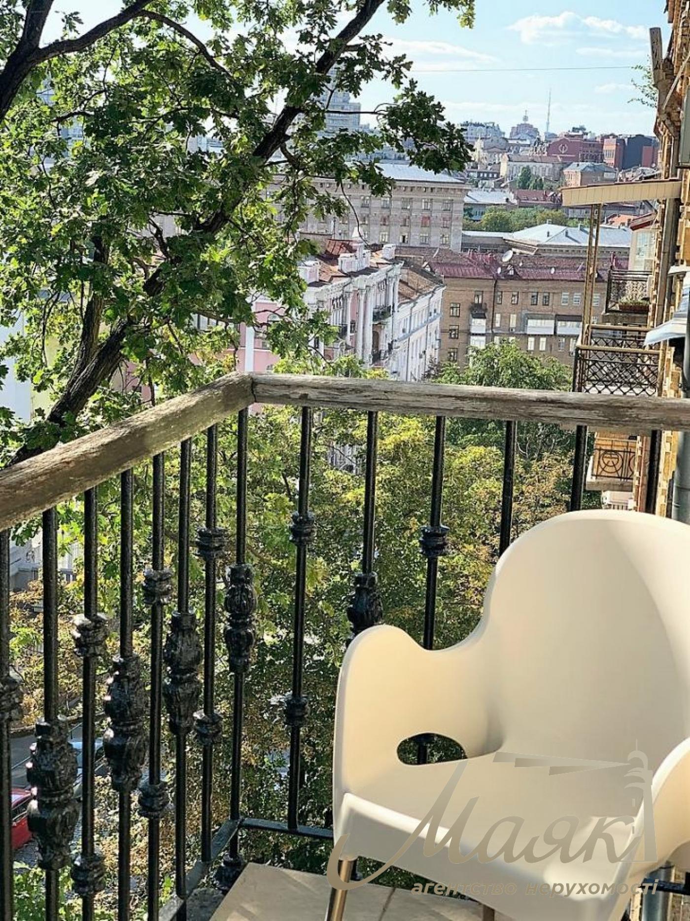 Оренда 2-х кімнатна квартири по вул.Лютеранська 13, Центр.